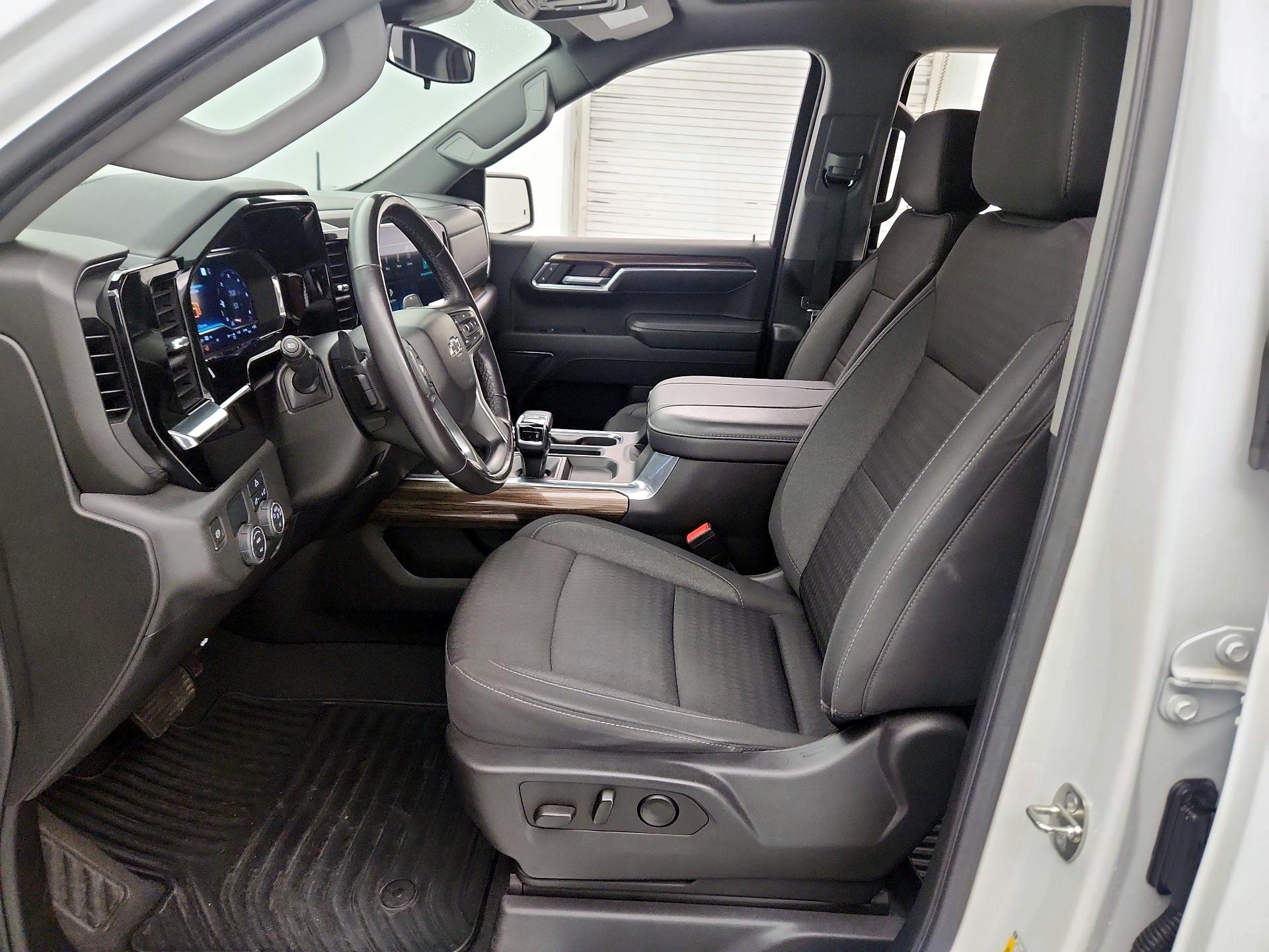 Thumbnail: 2023 Chevrolet Silverado 1500 - 11