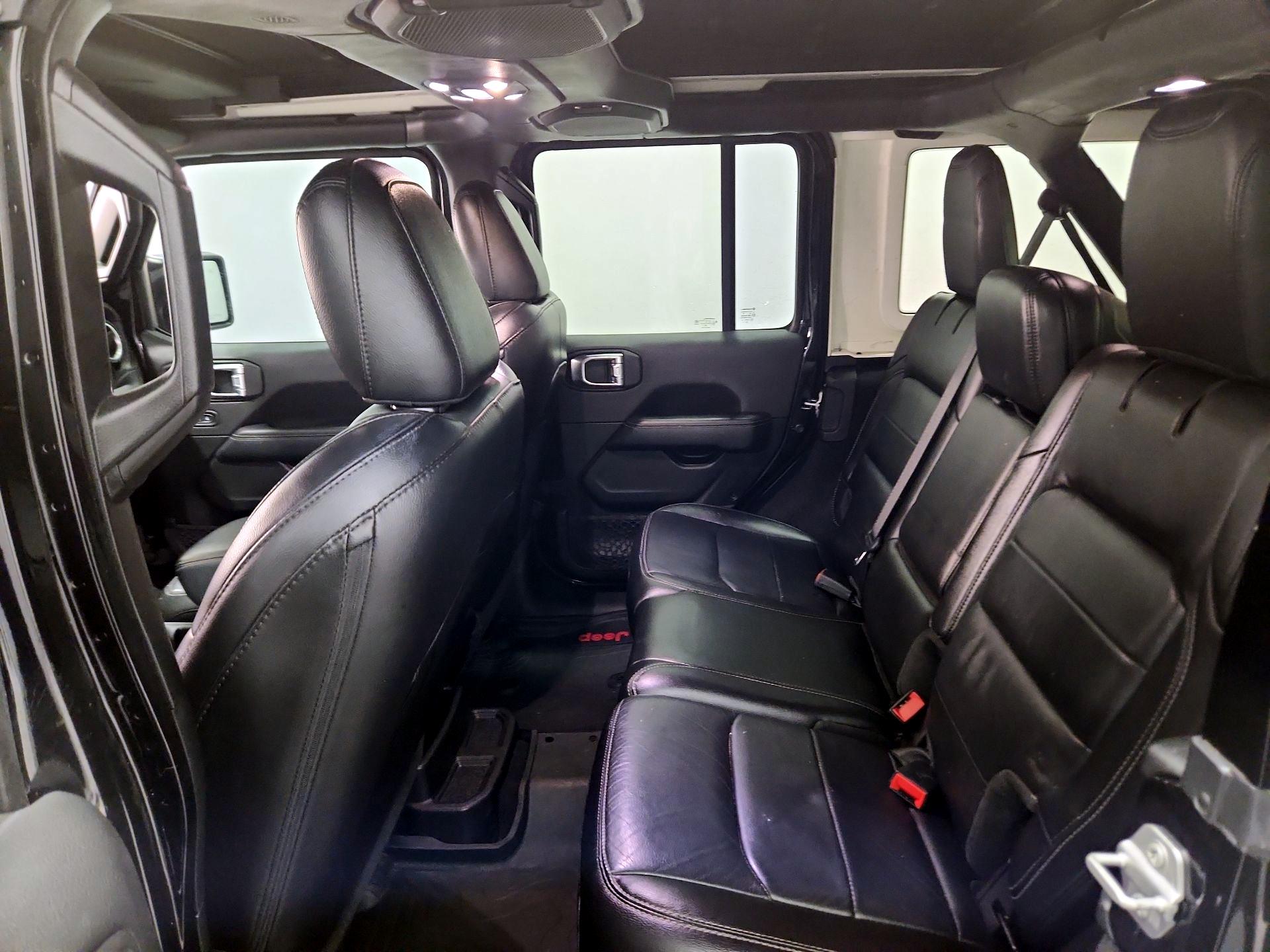 Thumbnail: 2021 Jeep Wrangler - 18