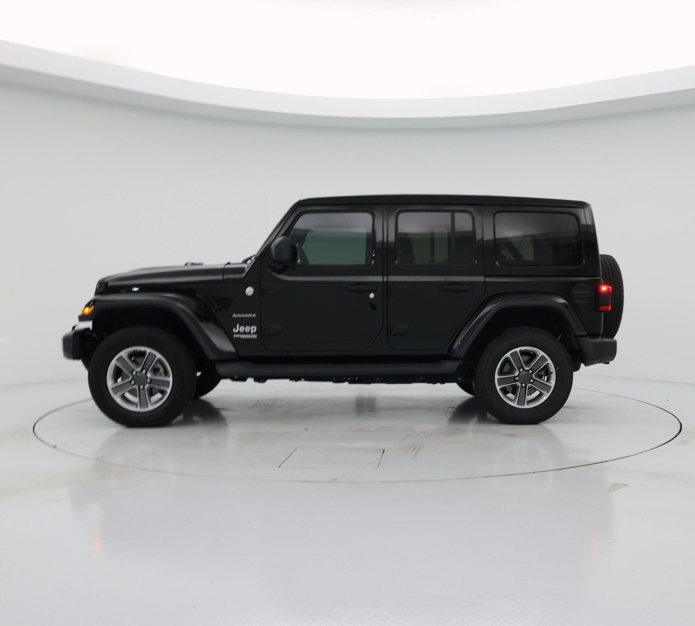 Thumbnail: 2021 Jeep Wrangler - 3