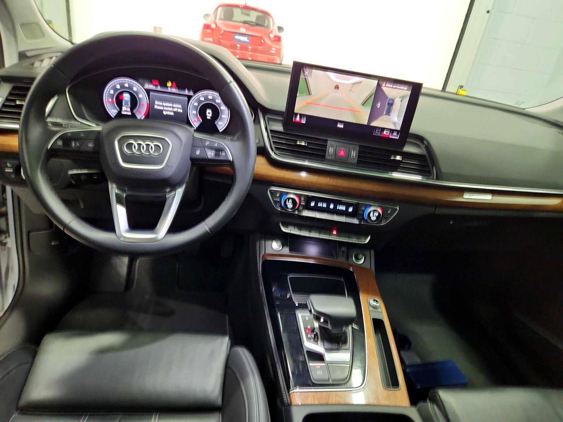 Thumbnail: 2023 Audi Q5 - 9