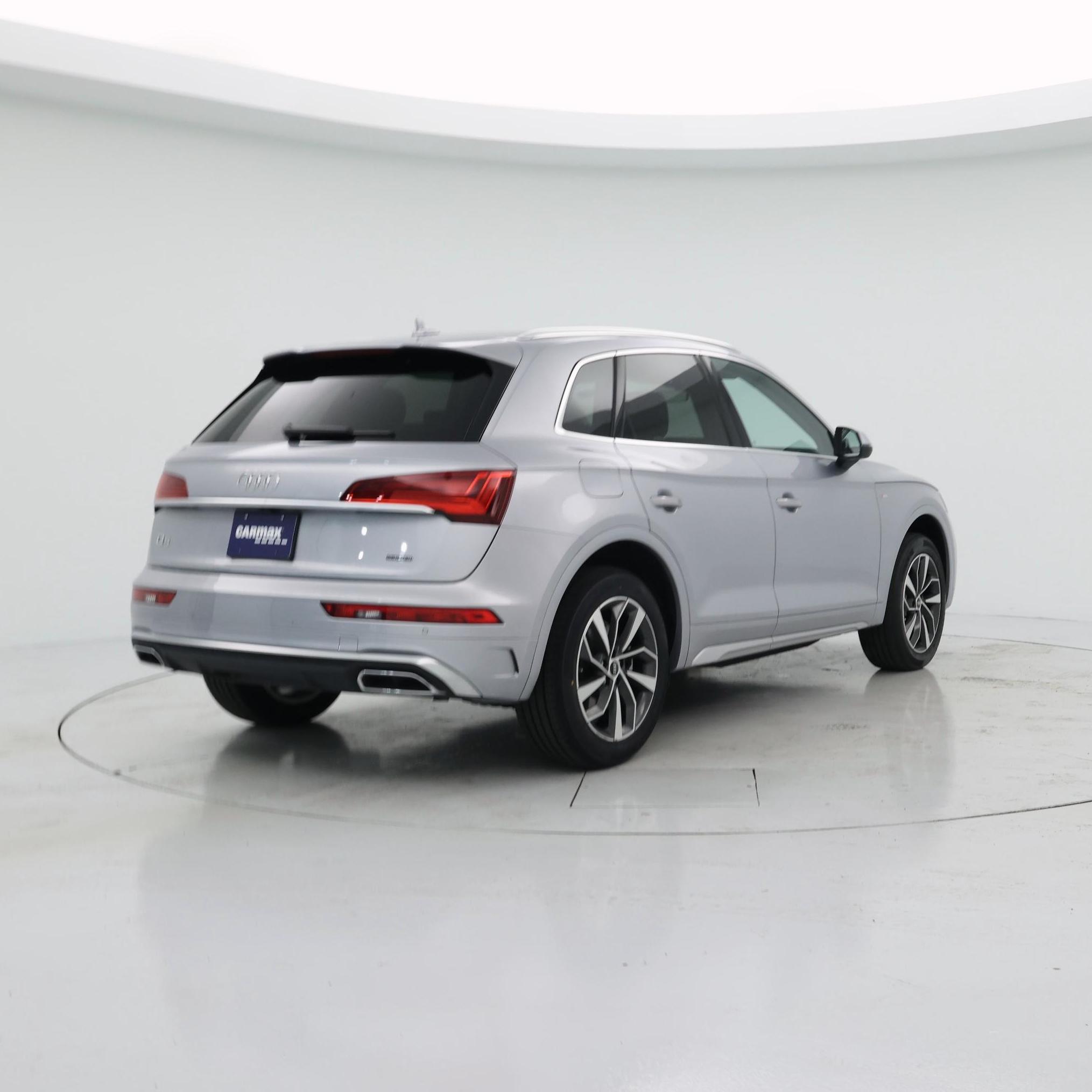 Thumbnail: 2023 Audi Q5 - 8