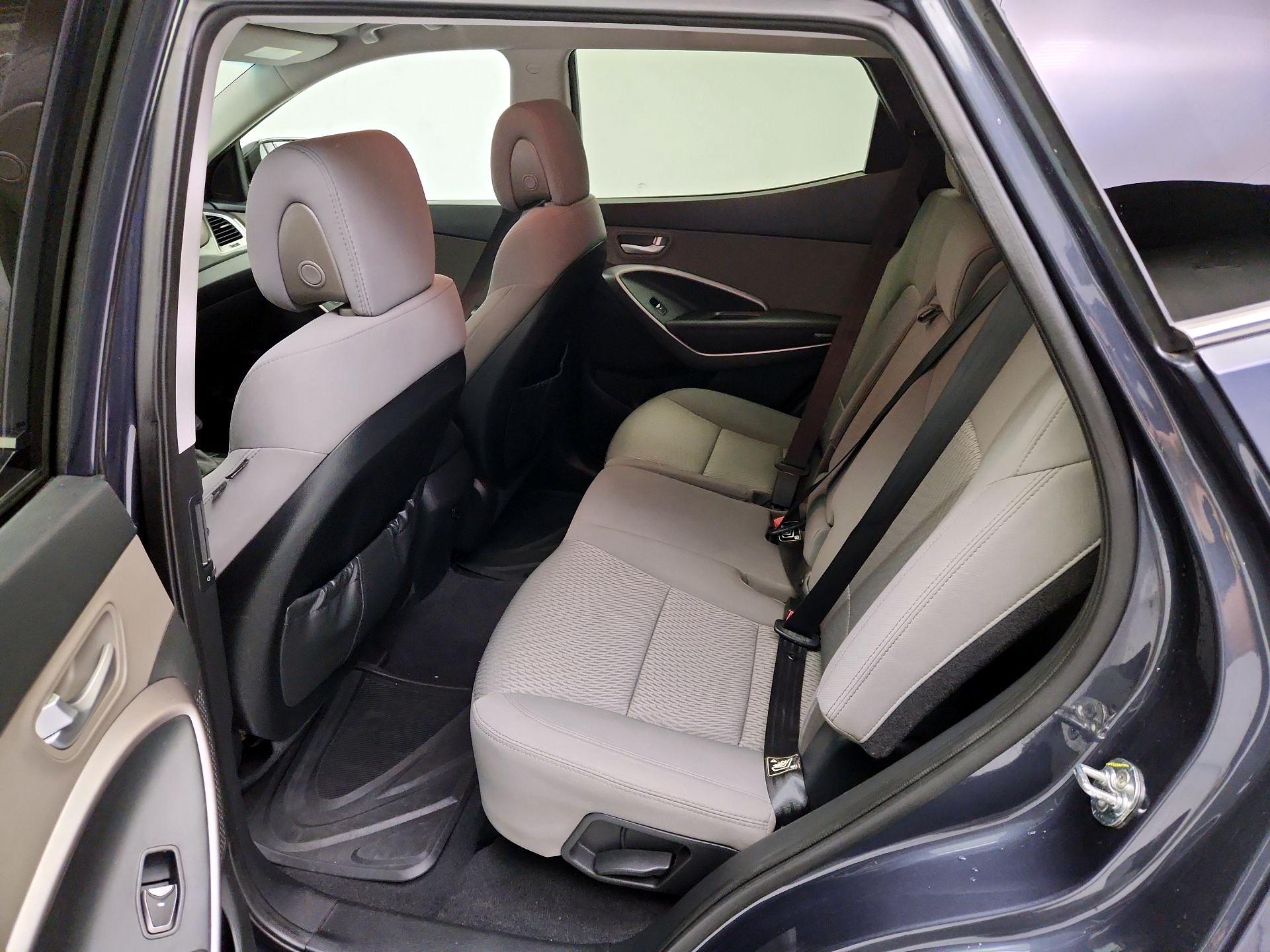 Thumbnail: 2015 Hyundai Santa Fe - 18