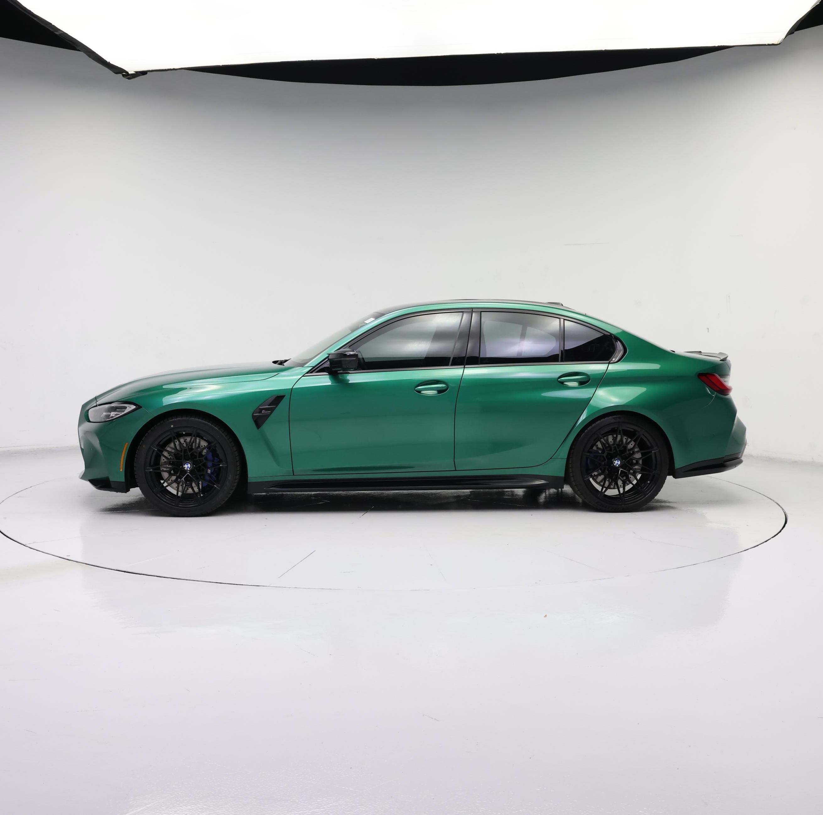 Thumbnail: 2023 BMW M3 - 3