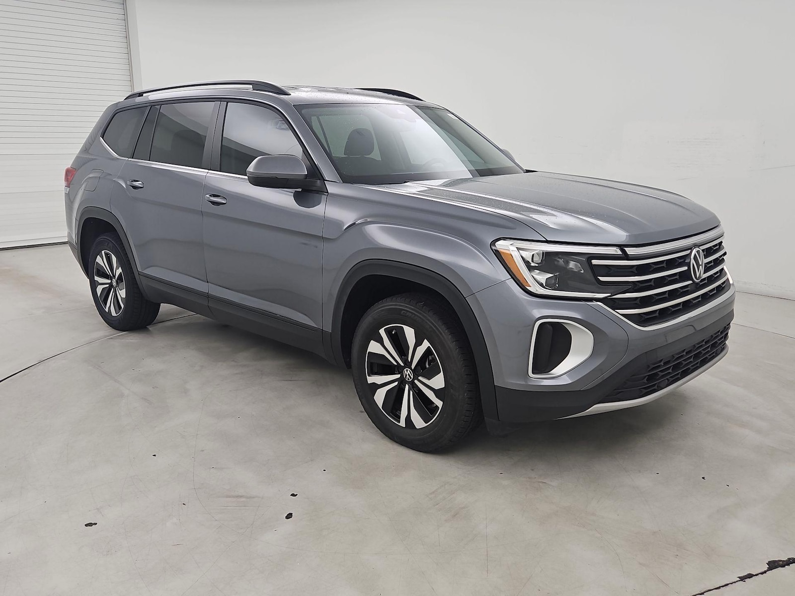 2024 Volkswagen Atlas SE - Photo 1