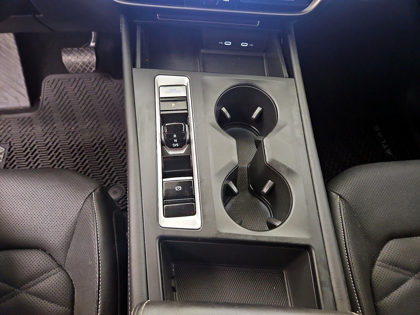 2024 Volkswagen Atlas SE - Photo 17