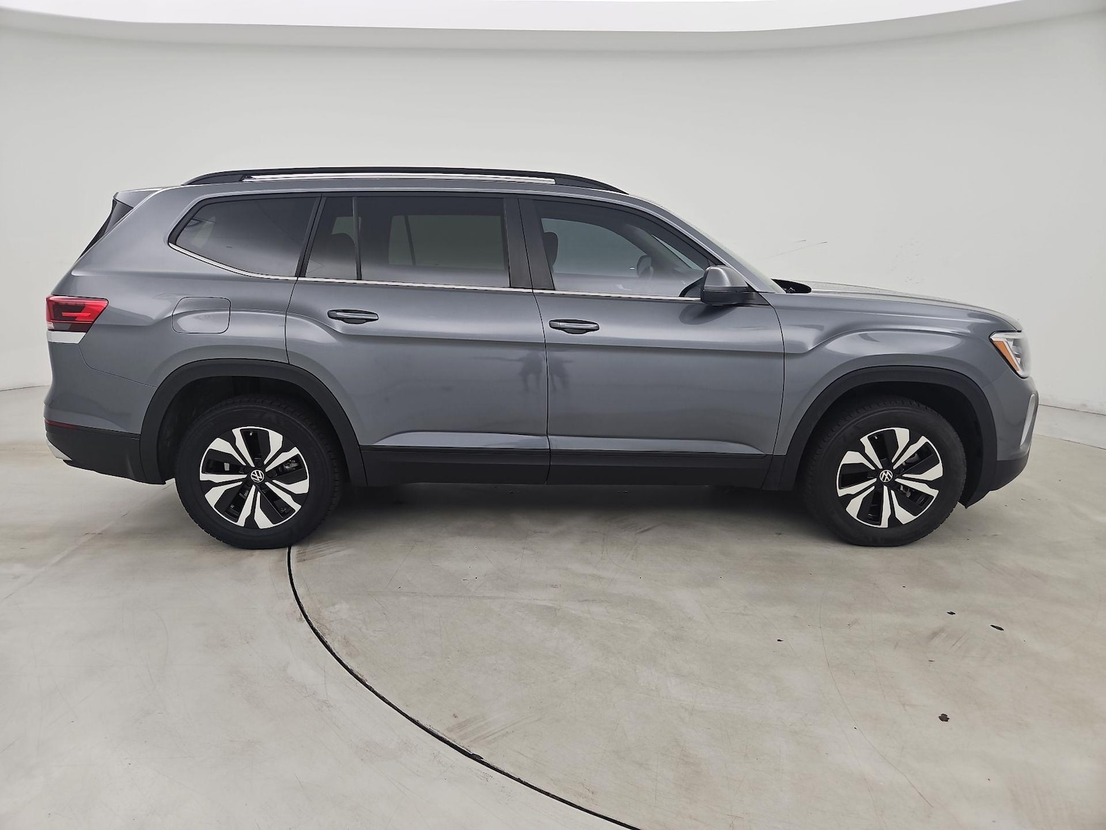 2024 Volkswagen Atlas SE - Photo 4