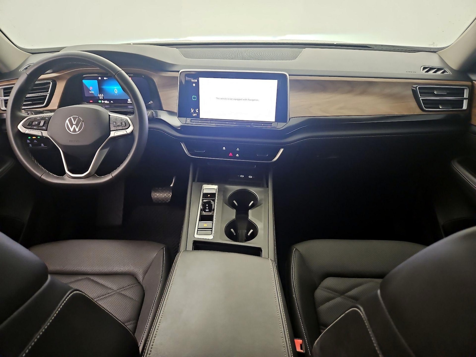 2024 Volkswagen Atlas SE - Photo 8