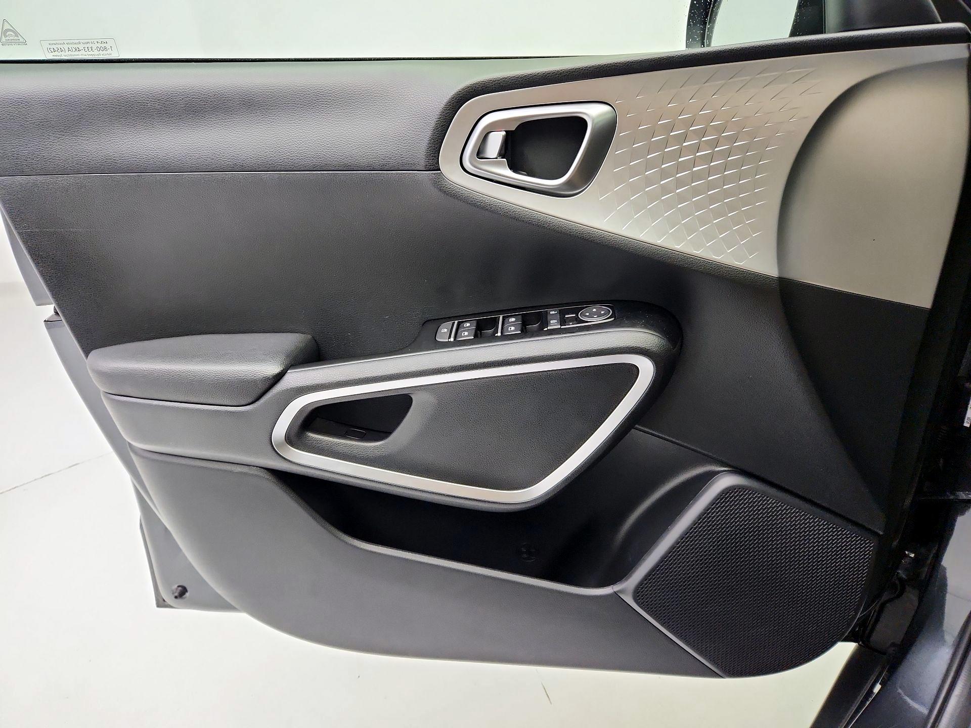 Thumbnail: 2025 Kia Soul - 12