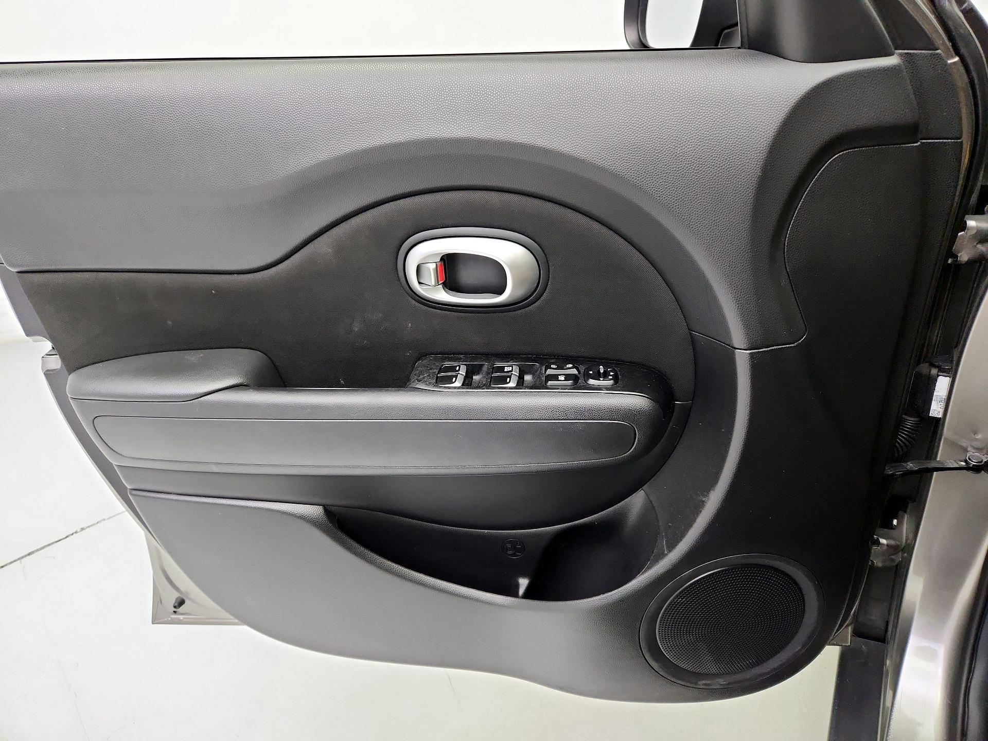 Thumbnail: 2018 Kia Soul - 12