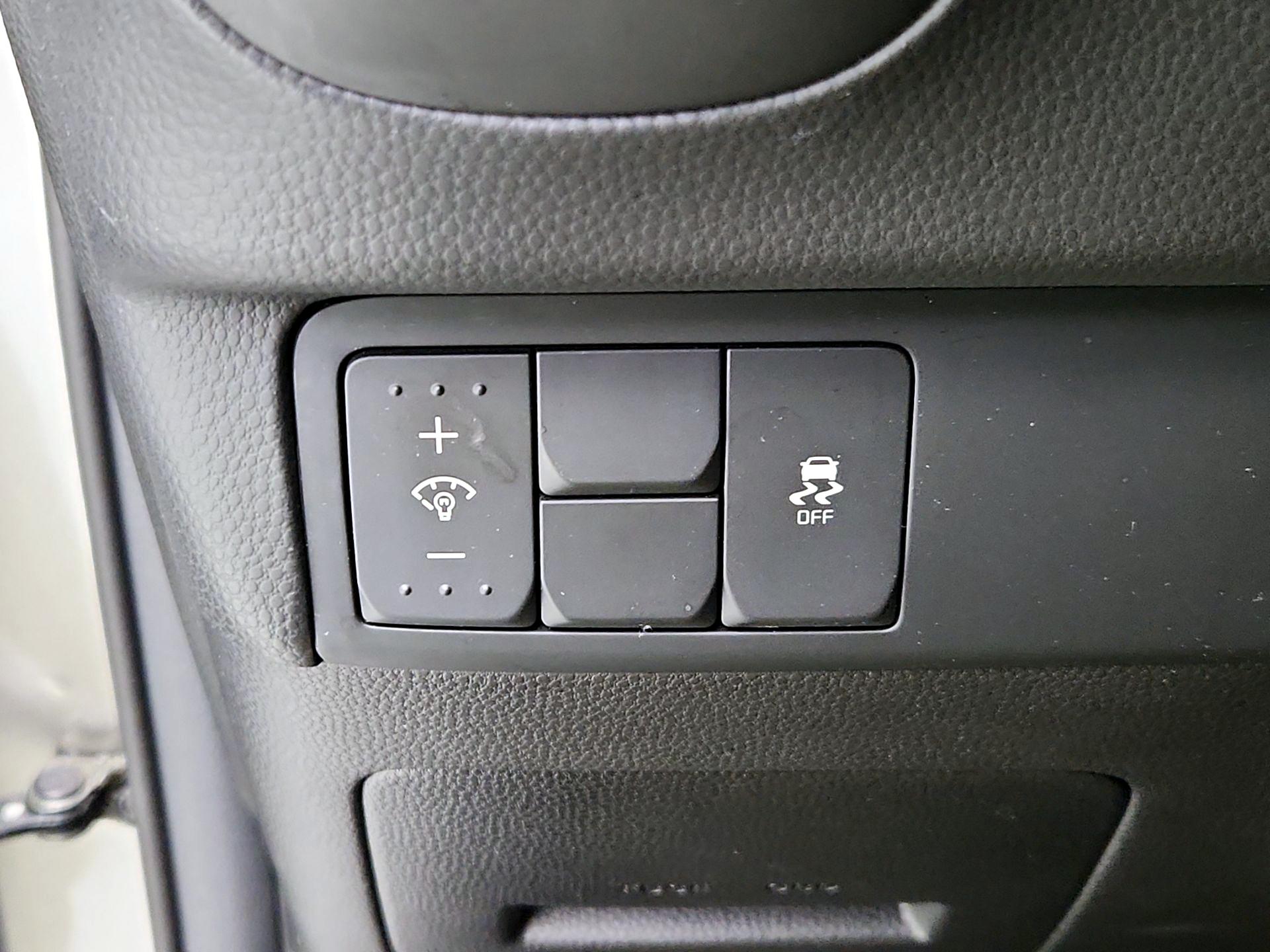 Thumbnail: 2018 Kia Soul - 13