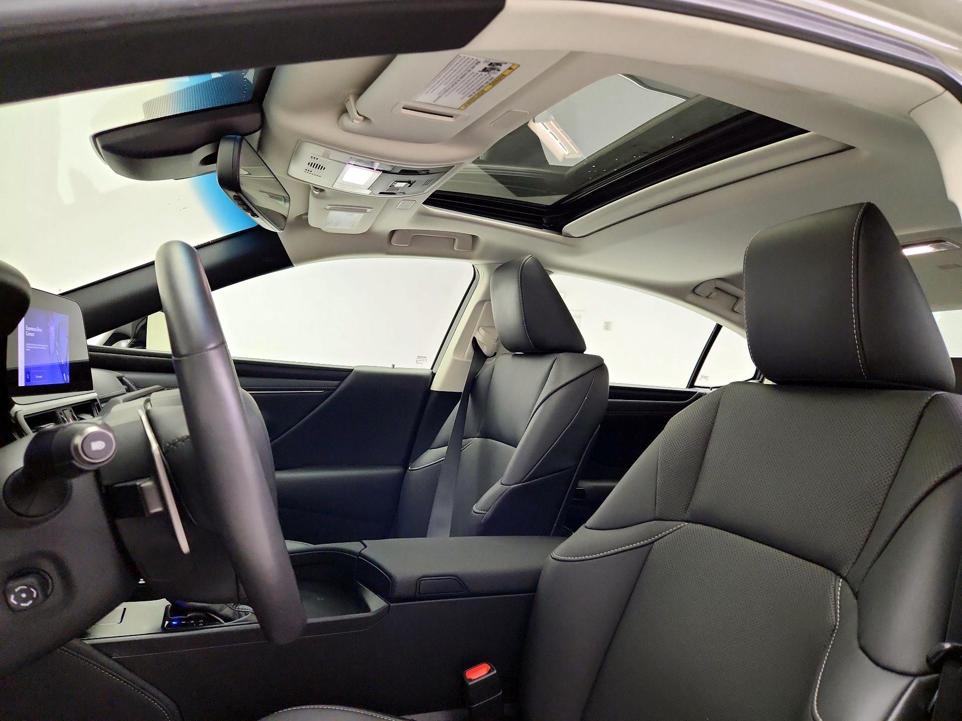 Thumbnail: 2023 Lexus ES - 20