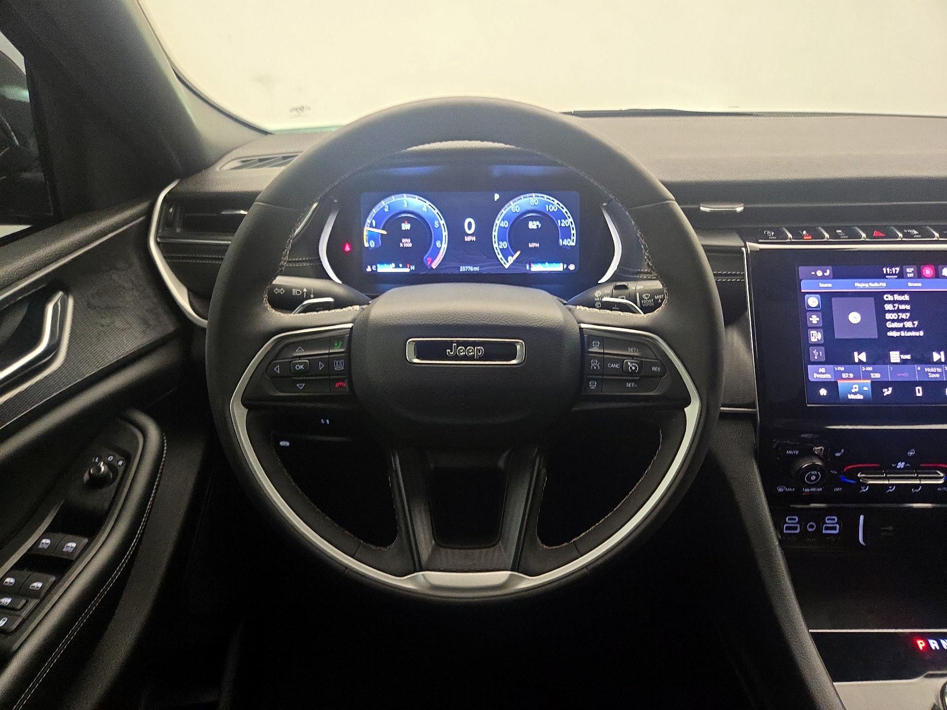Thumbnail: 2025 Jeep Grand Cherokee - 10