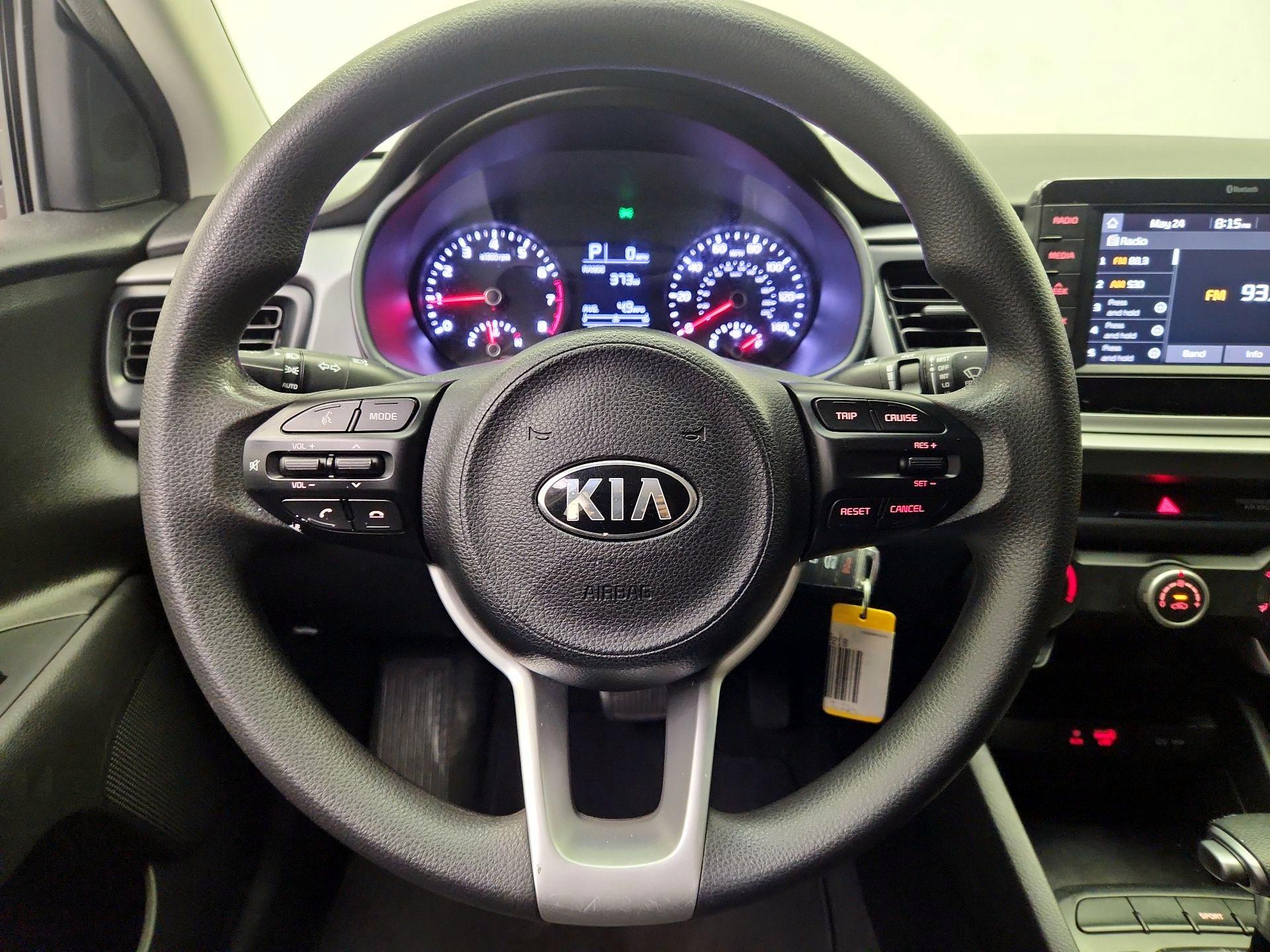 Thumbnail: 2019 Kia Rio - 10