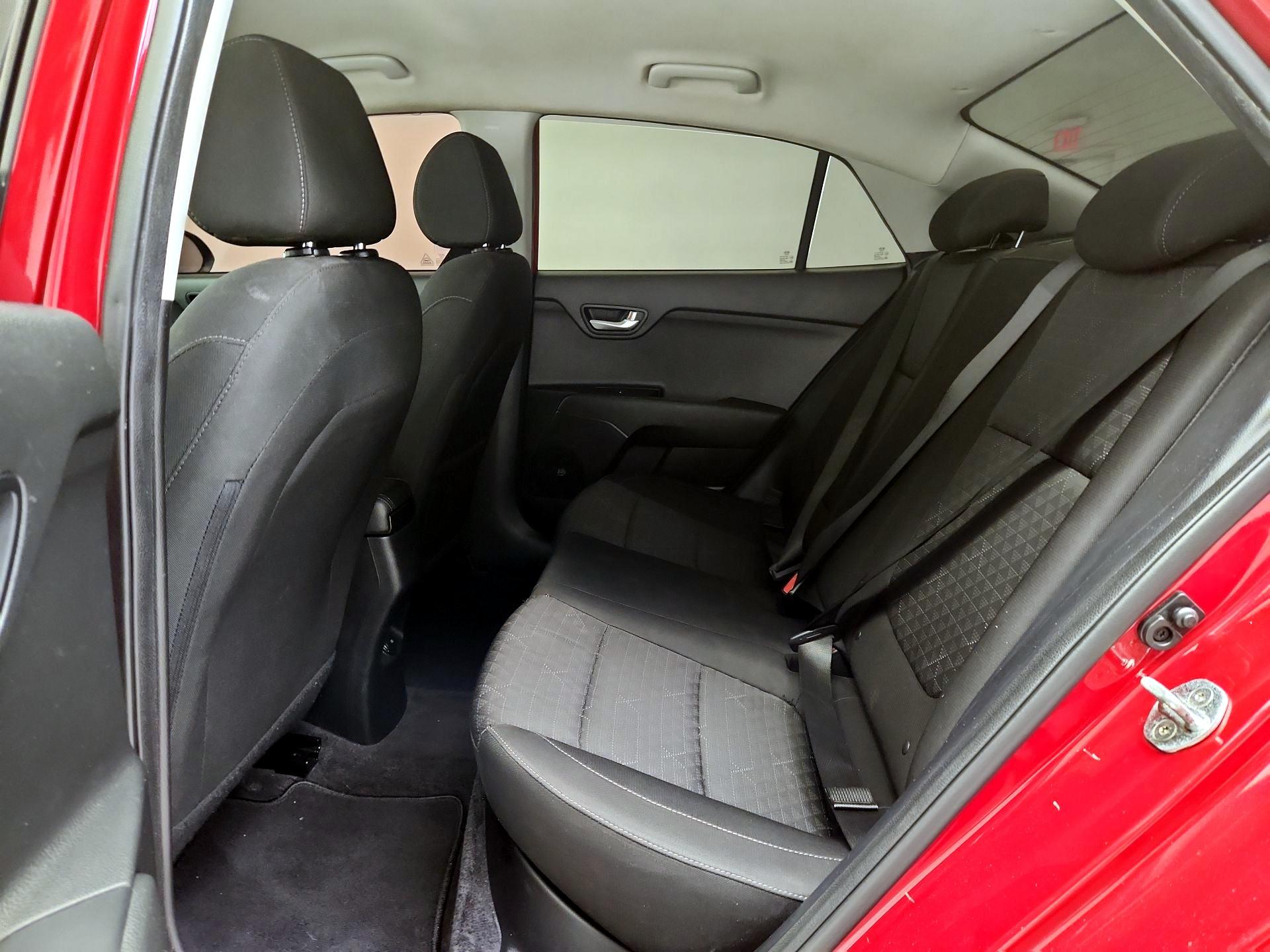 Thumbnail: 2019 Kia Rio - 19