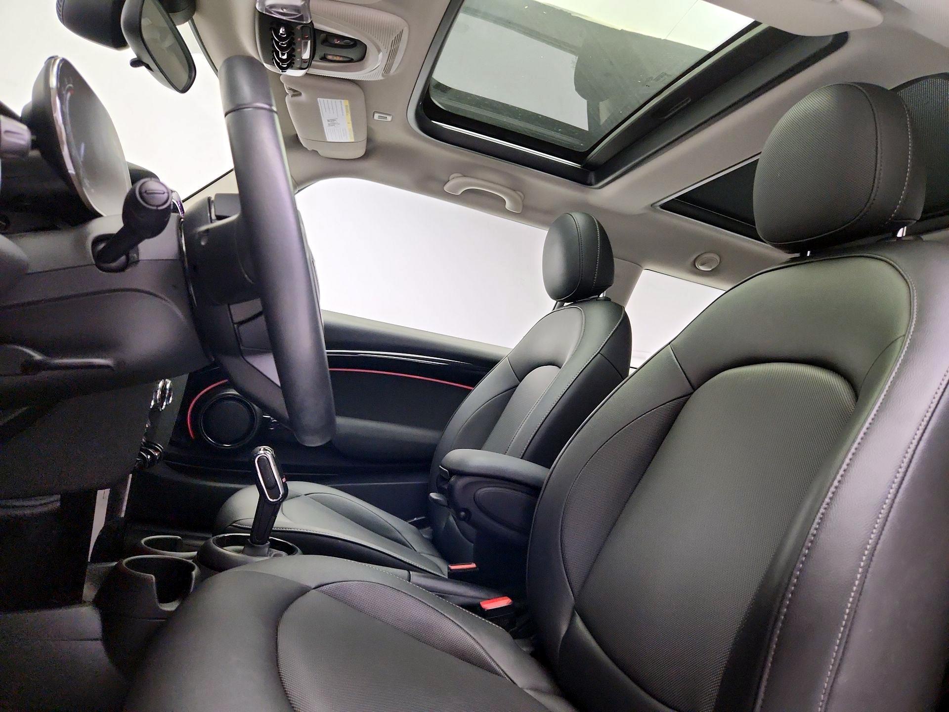 Thumbnail: 2023 MINI Cooper Hardtop - 19