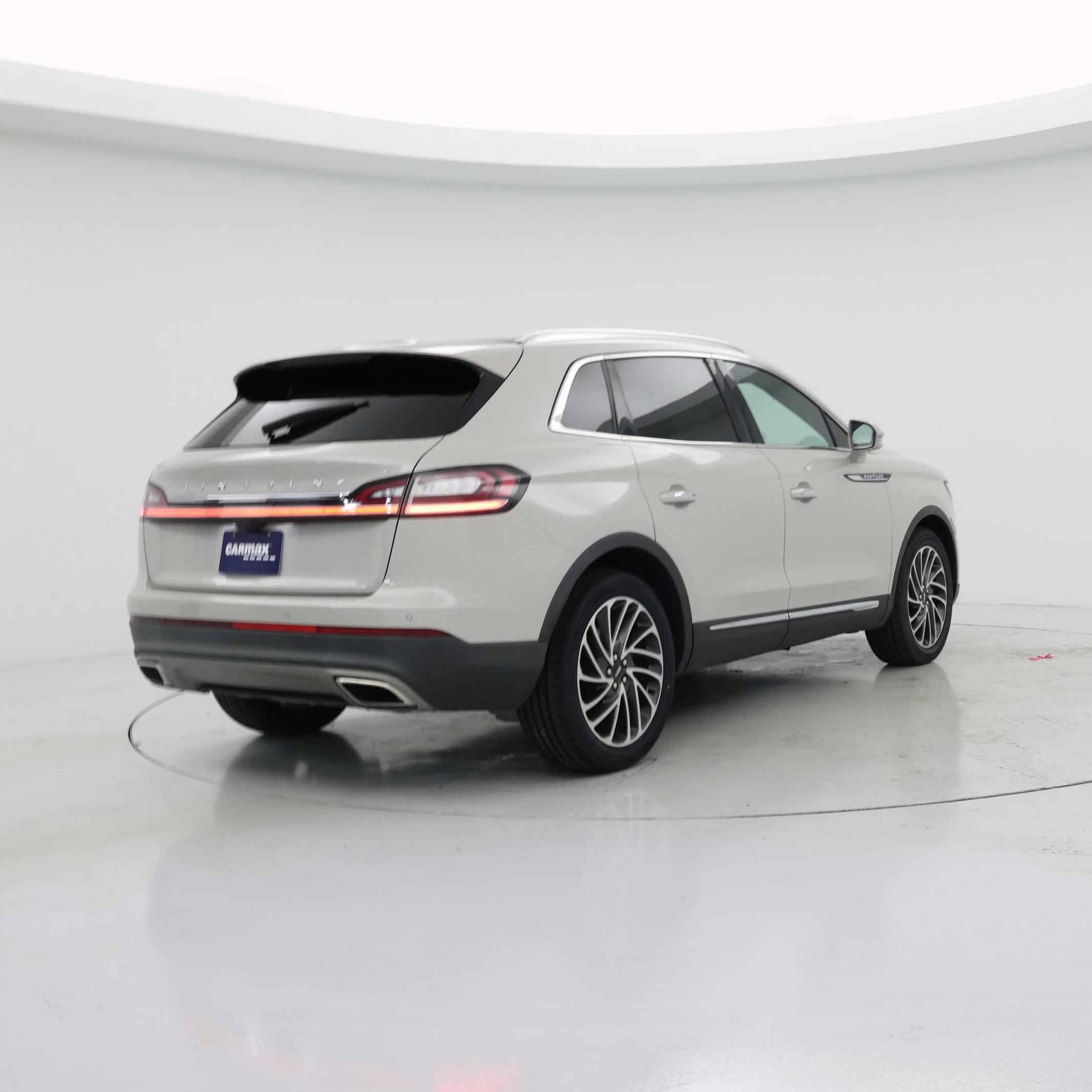 Thumbnail: 2020 Lincoln Nautilus - 8