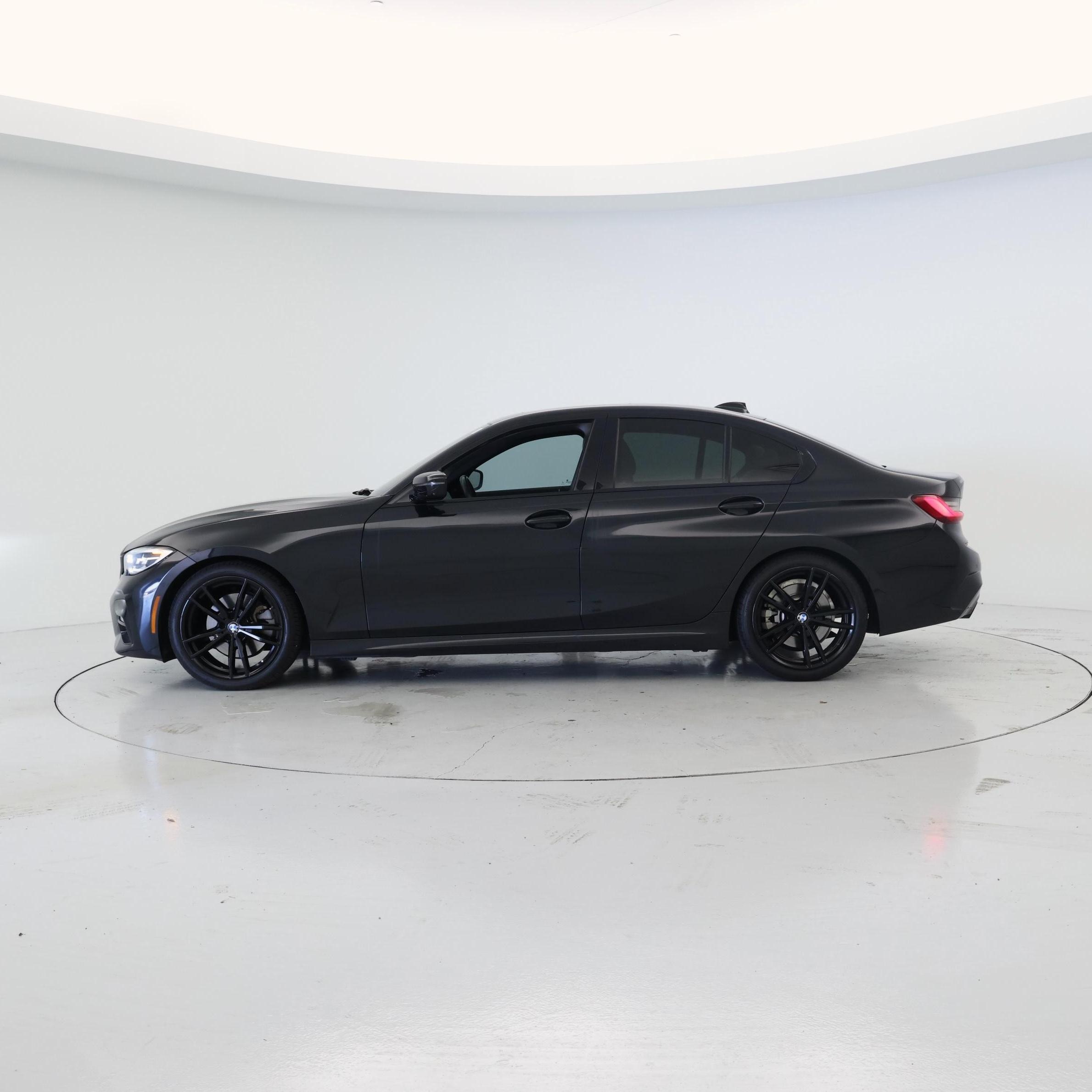 Thumbnail: 2021 BMW 3 Series - 3