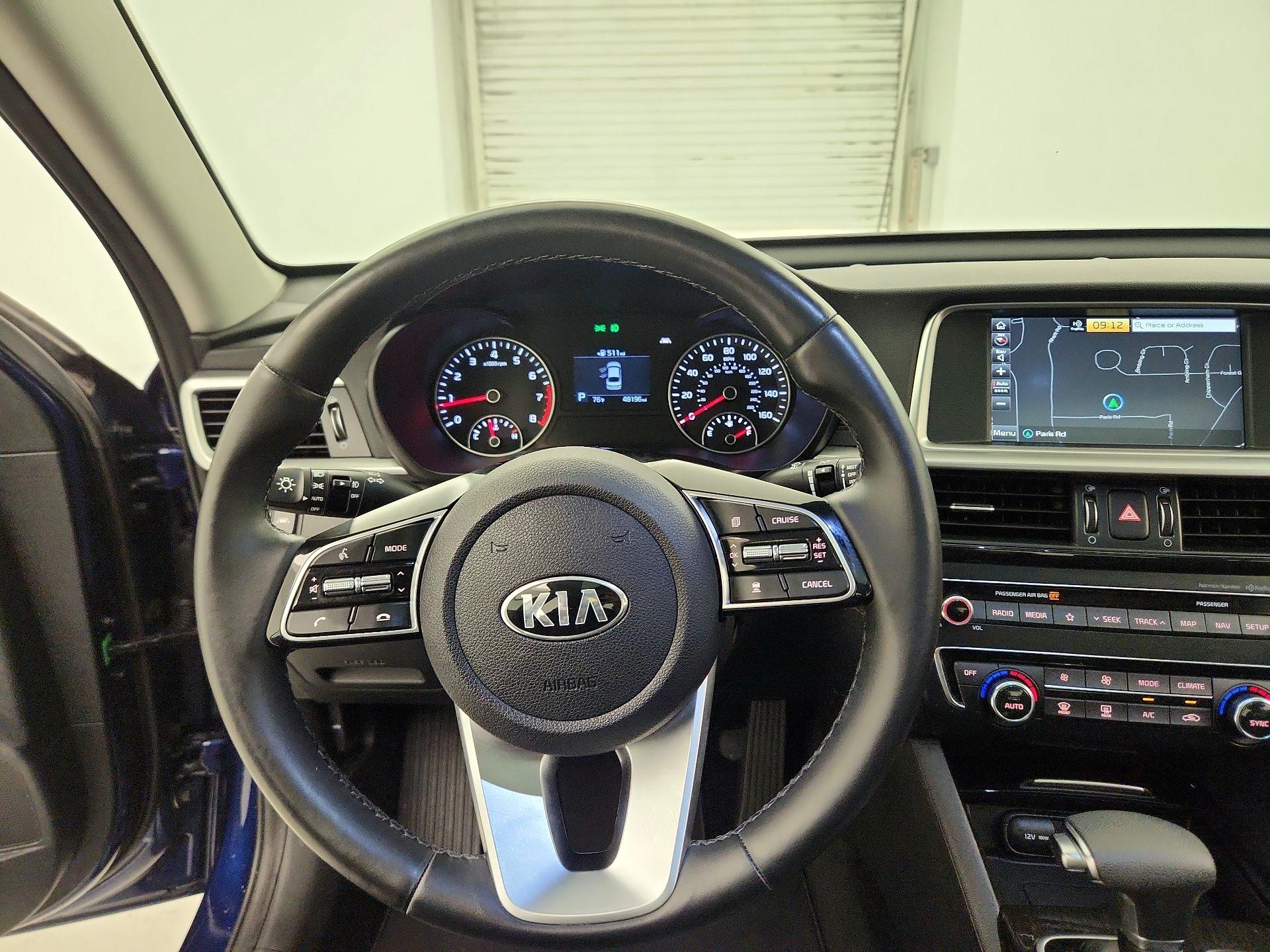 Thumbnail: 2020 Kia Optima - 10