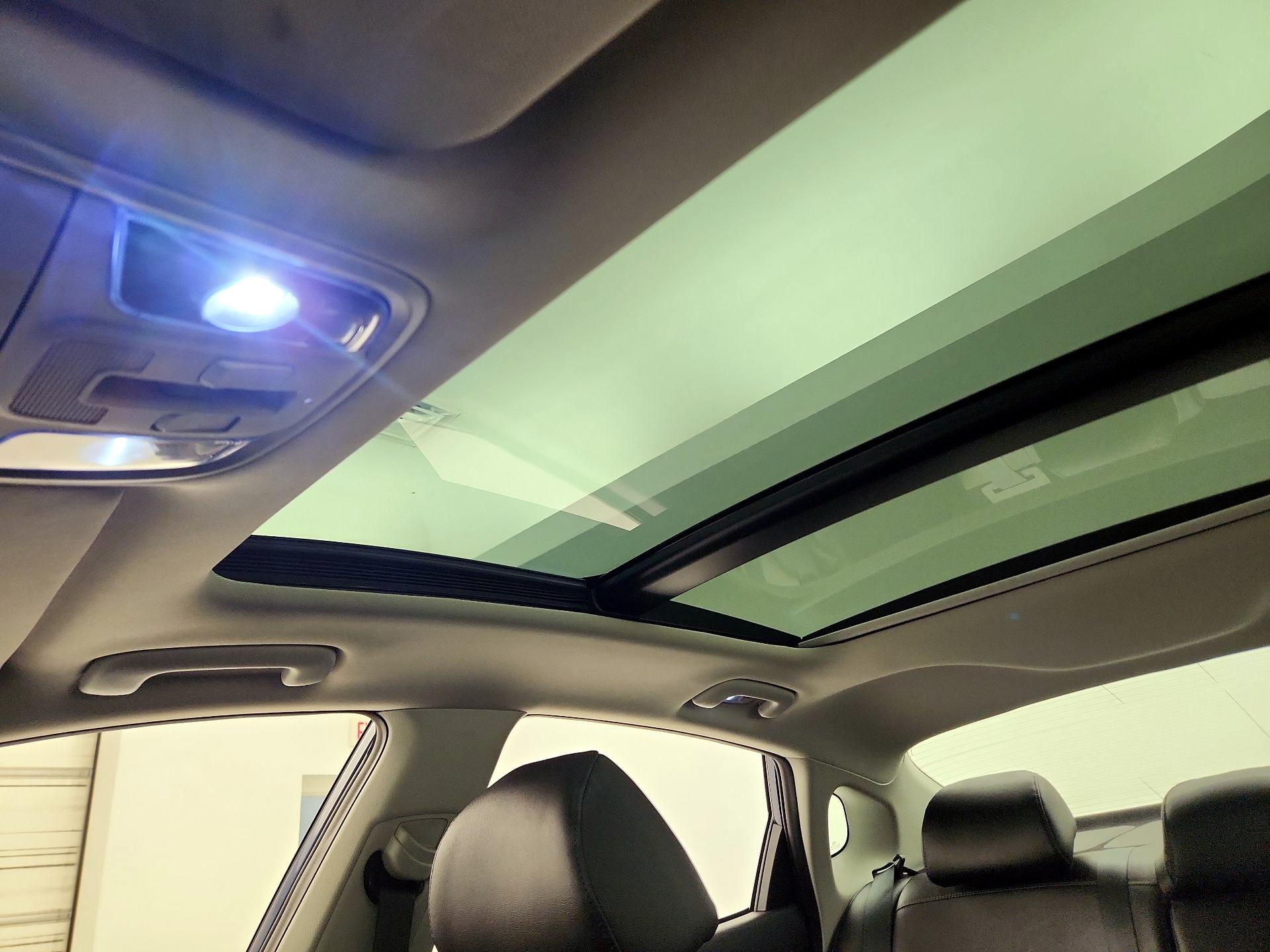 Thumbnail: 2020 Kia Optima - 20