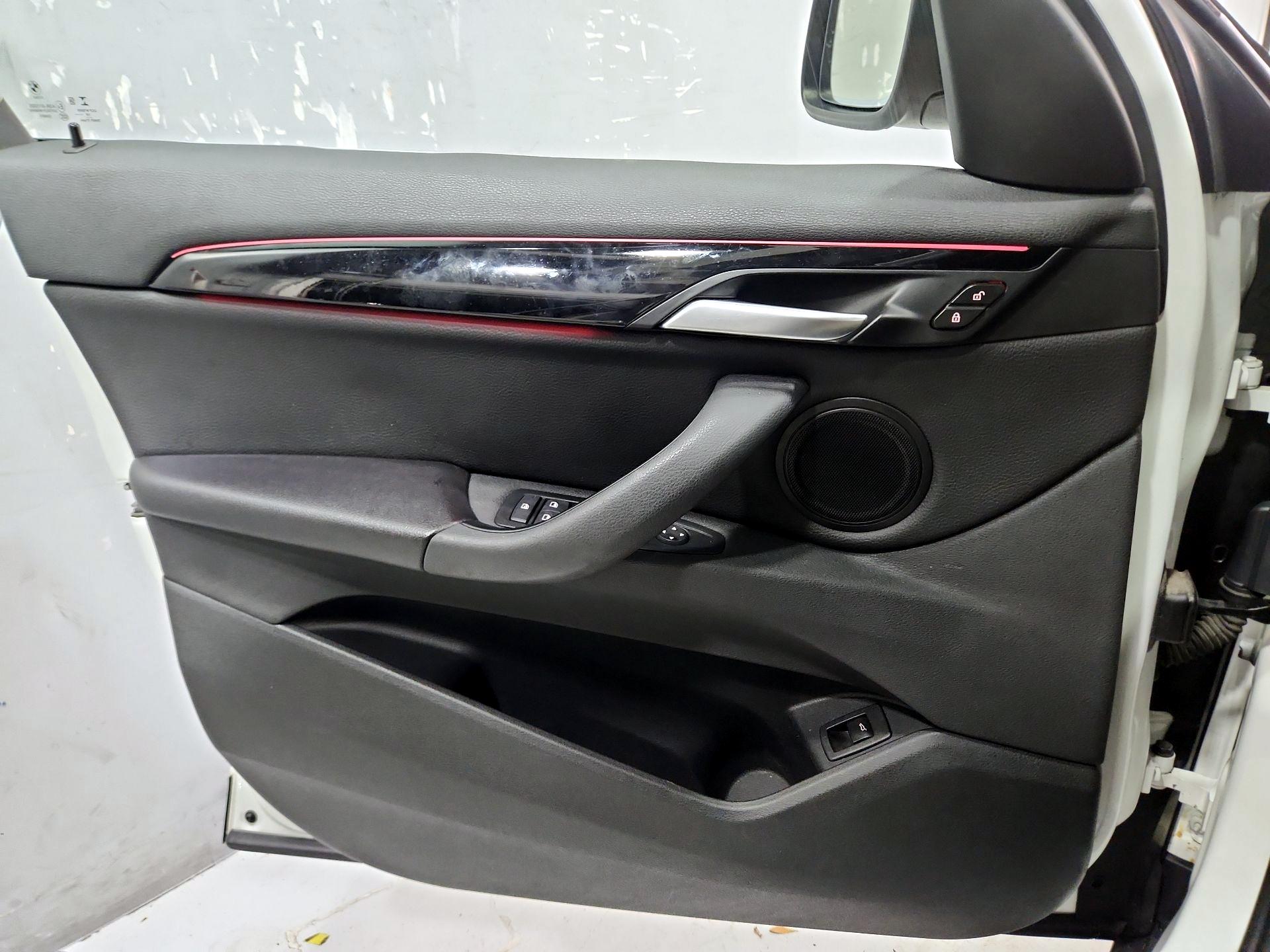 Thumbnail: 2020 BMW X1 - 12