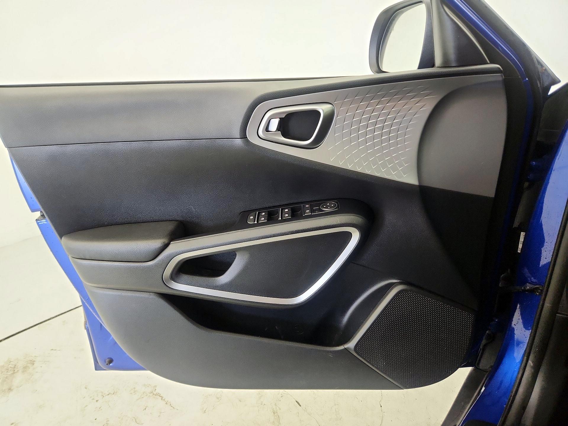 Thumbnail: 2021 Kia Soul - 12