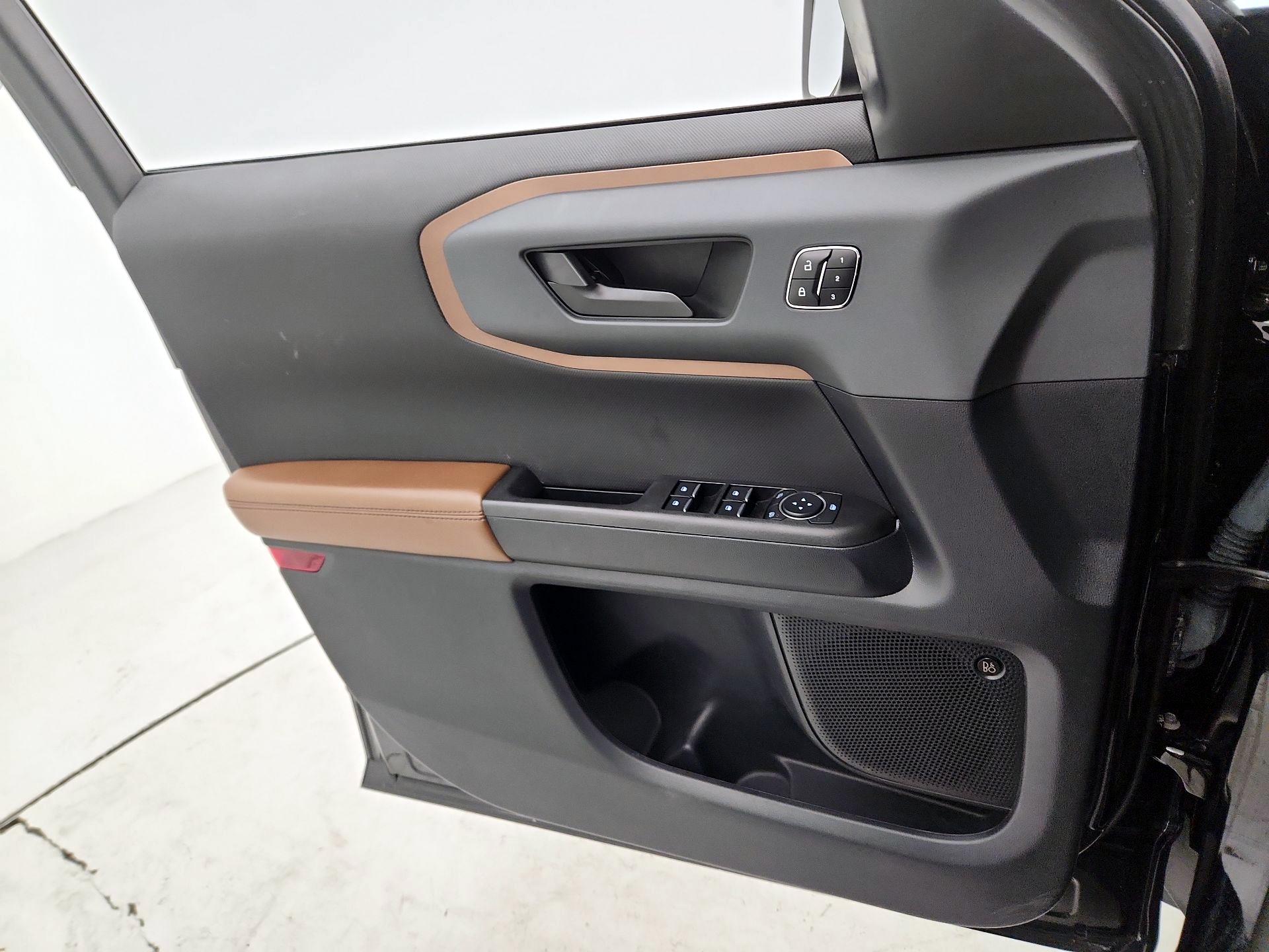 Thumbnail: 2023 Ford Bronco Sport - 12