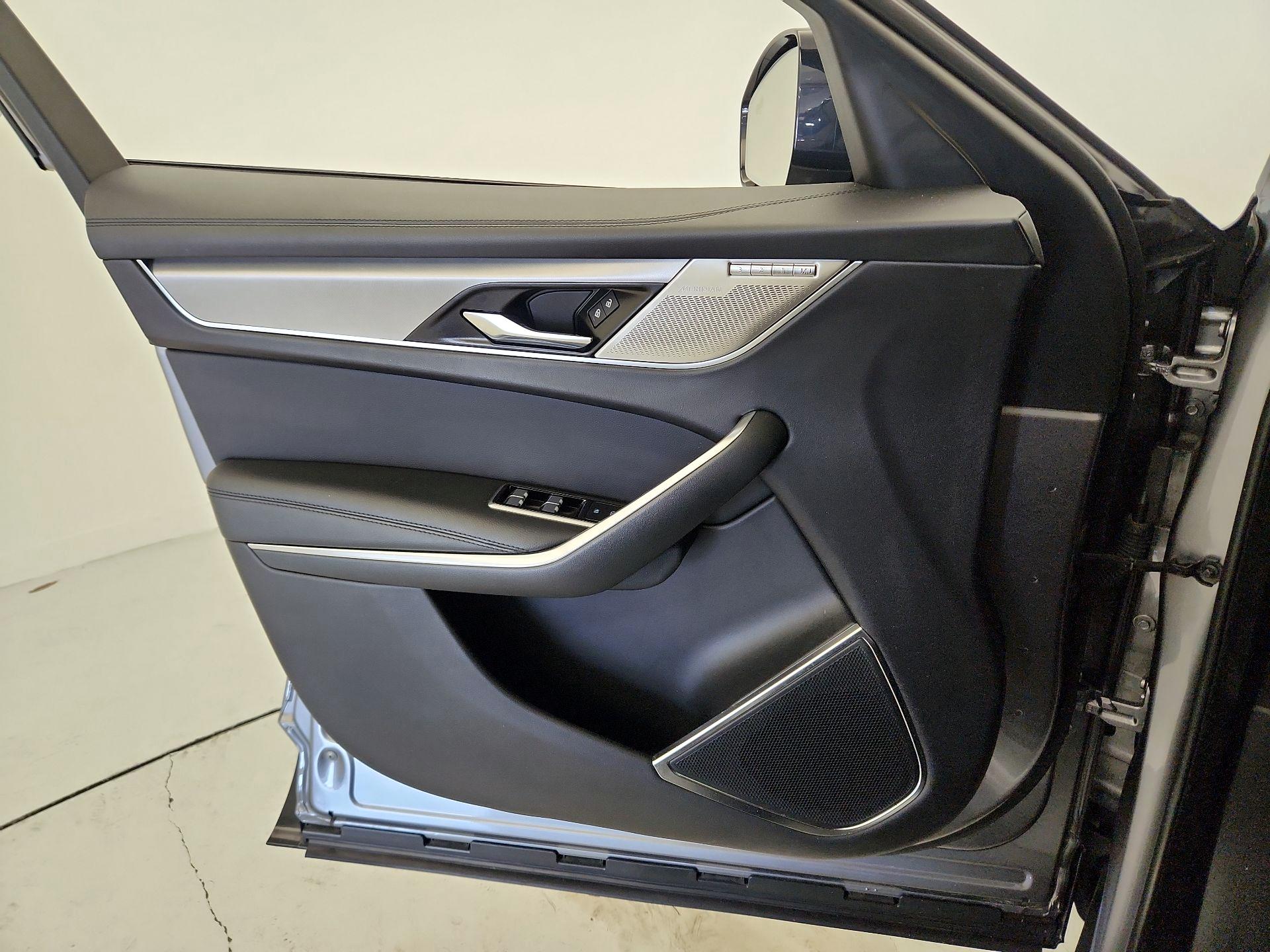 Thumbnail: 2023 Jaguar F-Pace - 12