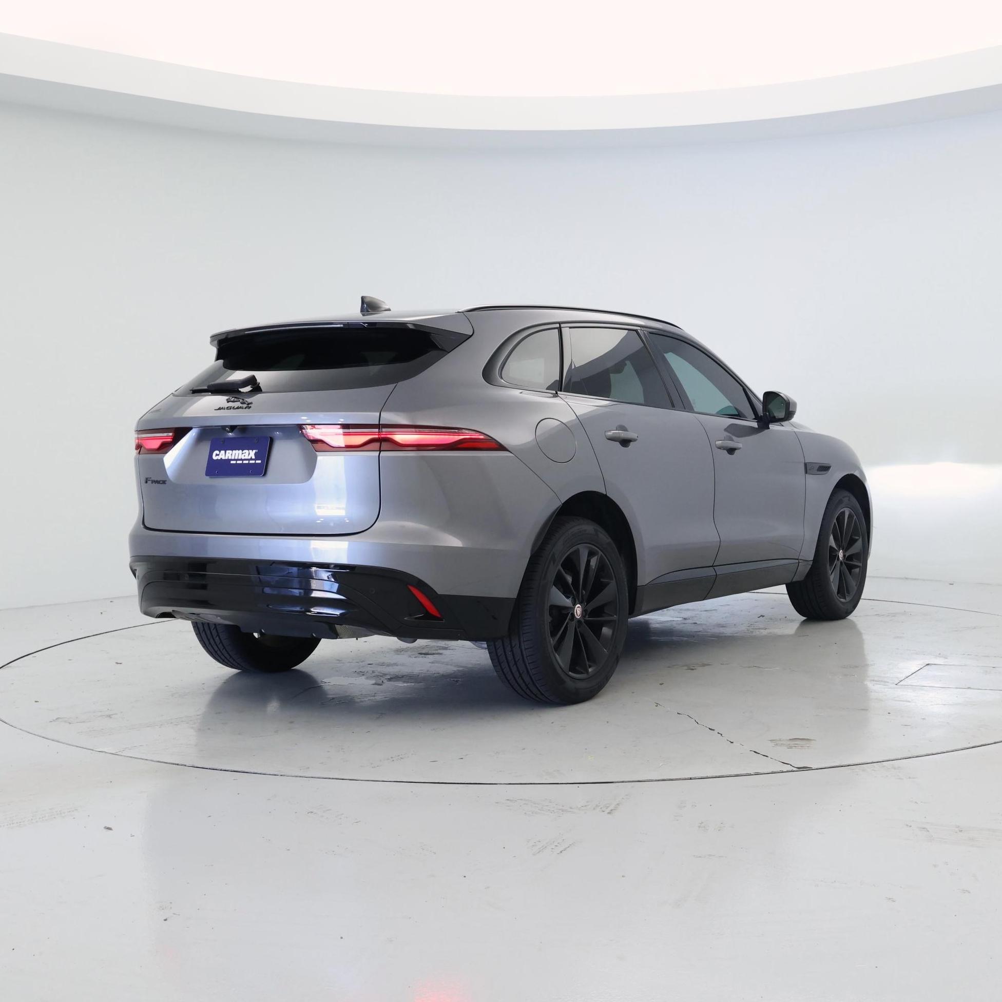 Thumbnail: 2023 Jaguar F-Pace - 8