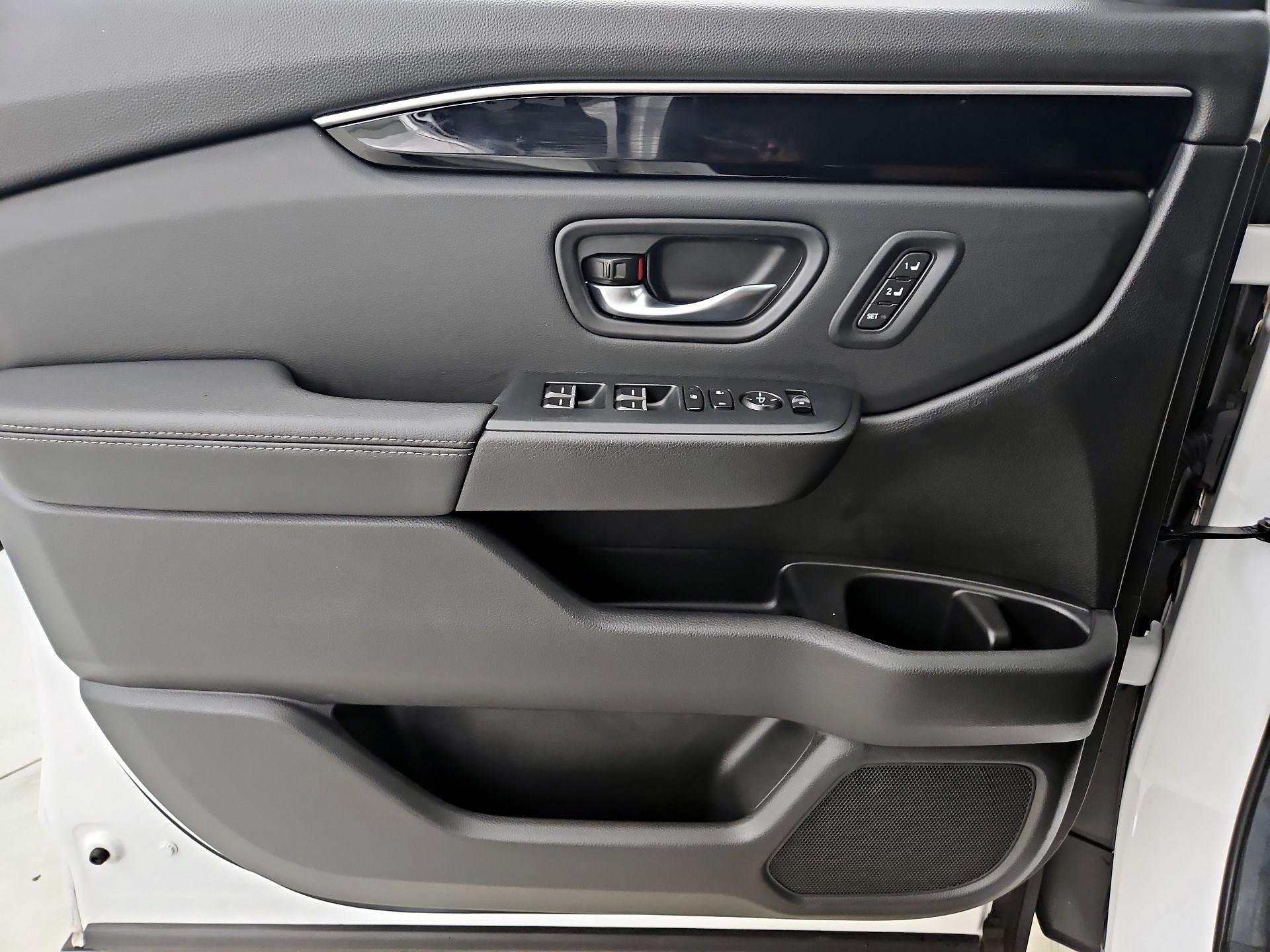 Thumbnail: 2025 Honda Pilot - 12