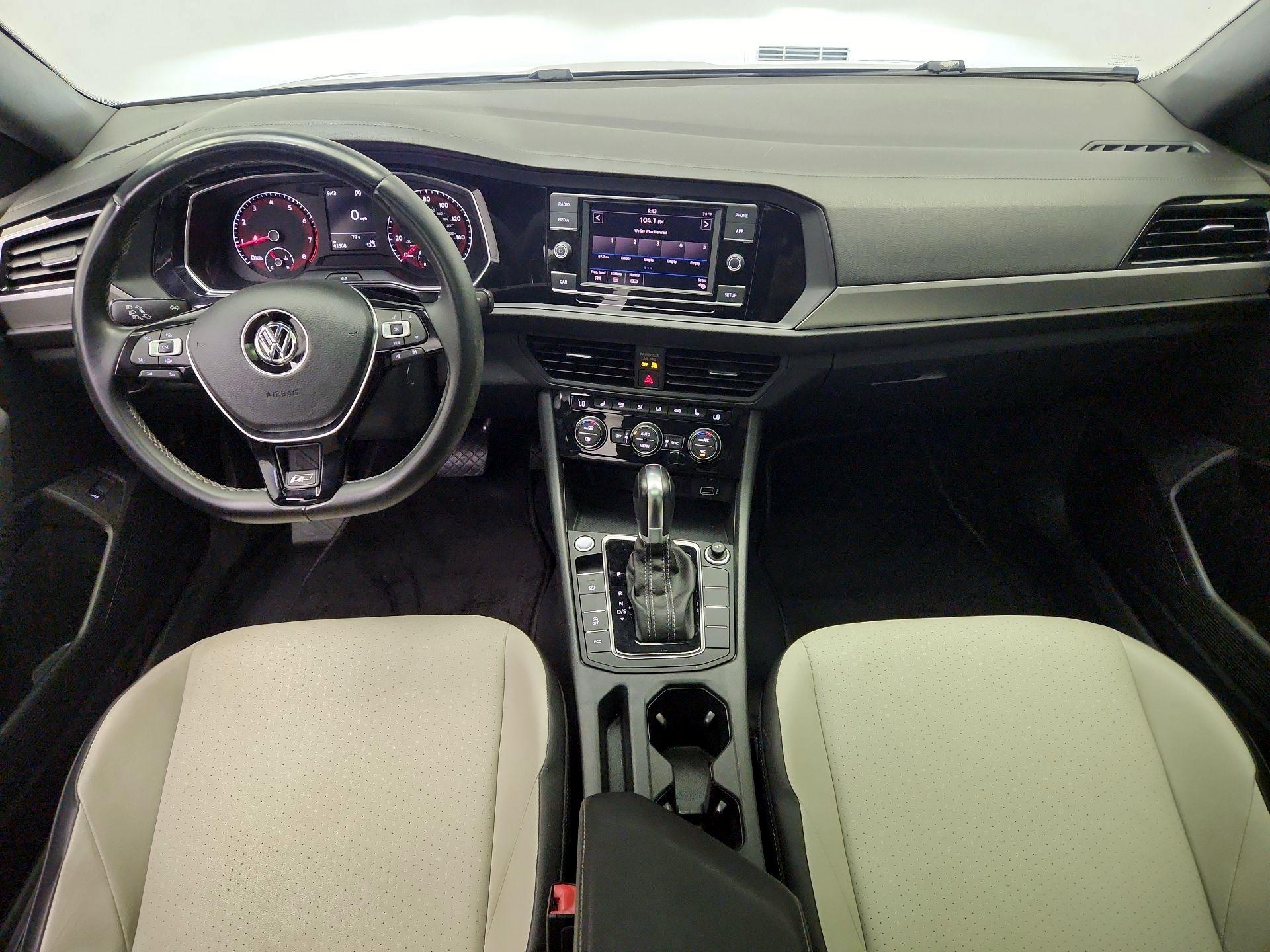 Thumbnail: 2019 Volkswagen Jetta - 9