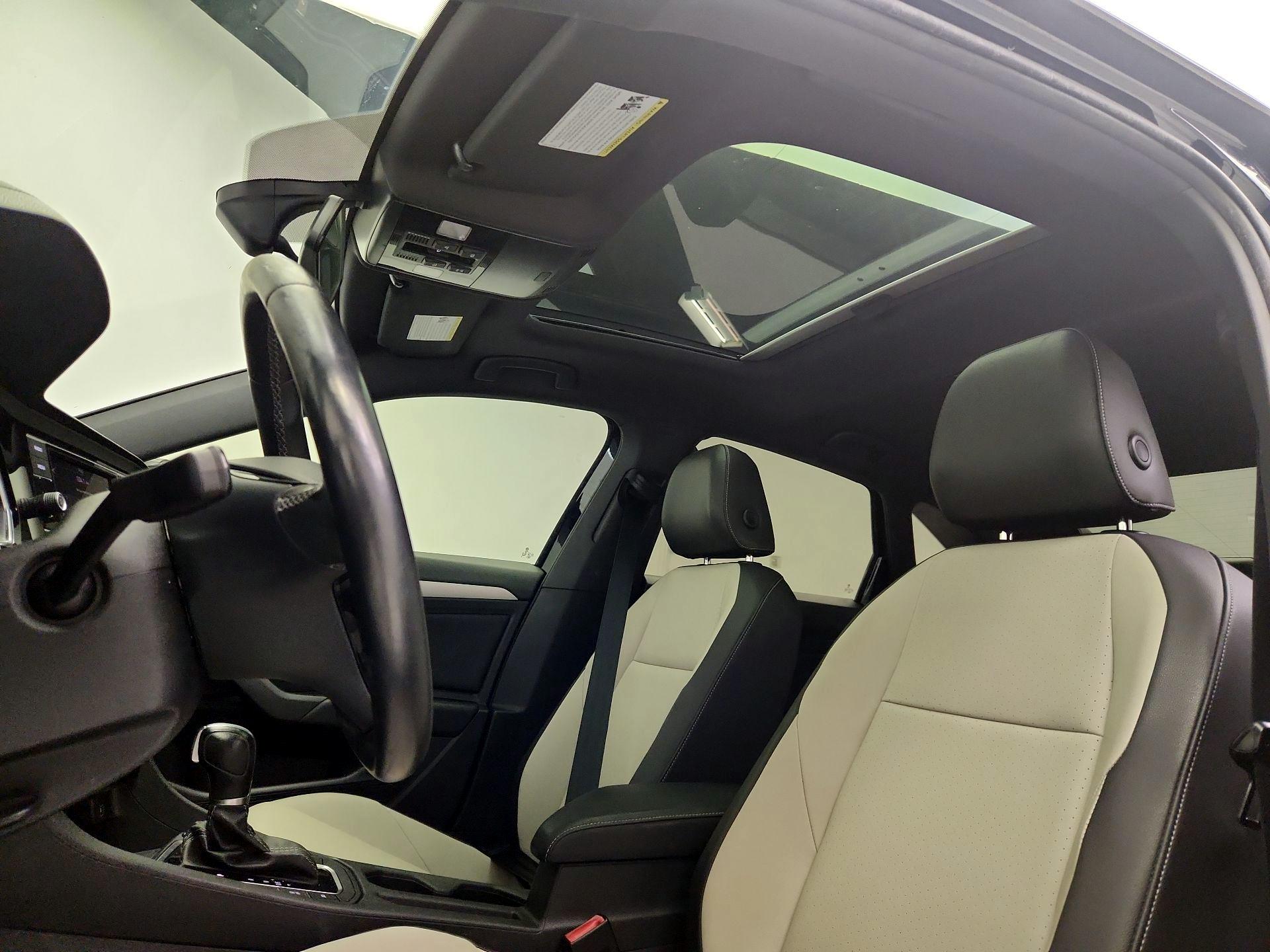 Thumbnail: 2019 Volkswagen Jetta - 19