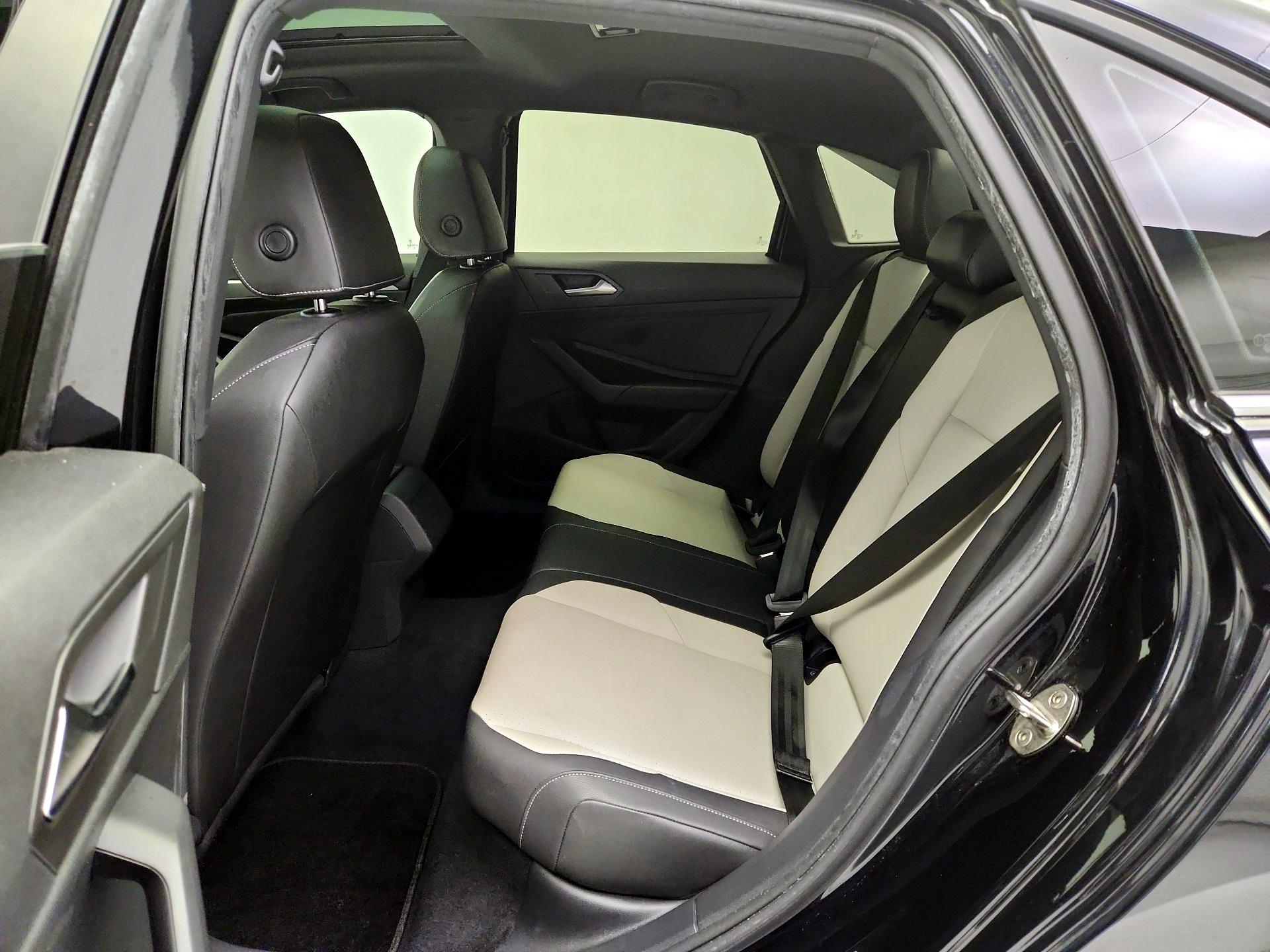 Thumbnail: 2019 Volkswagen Jetta - 20