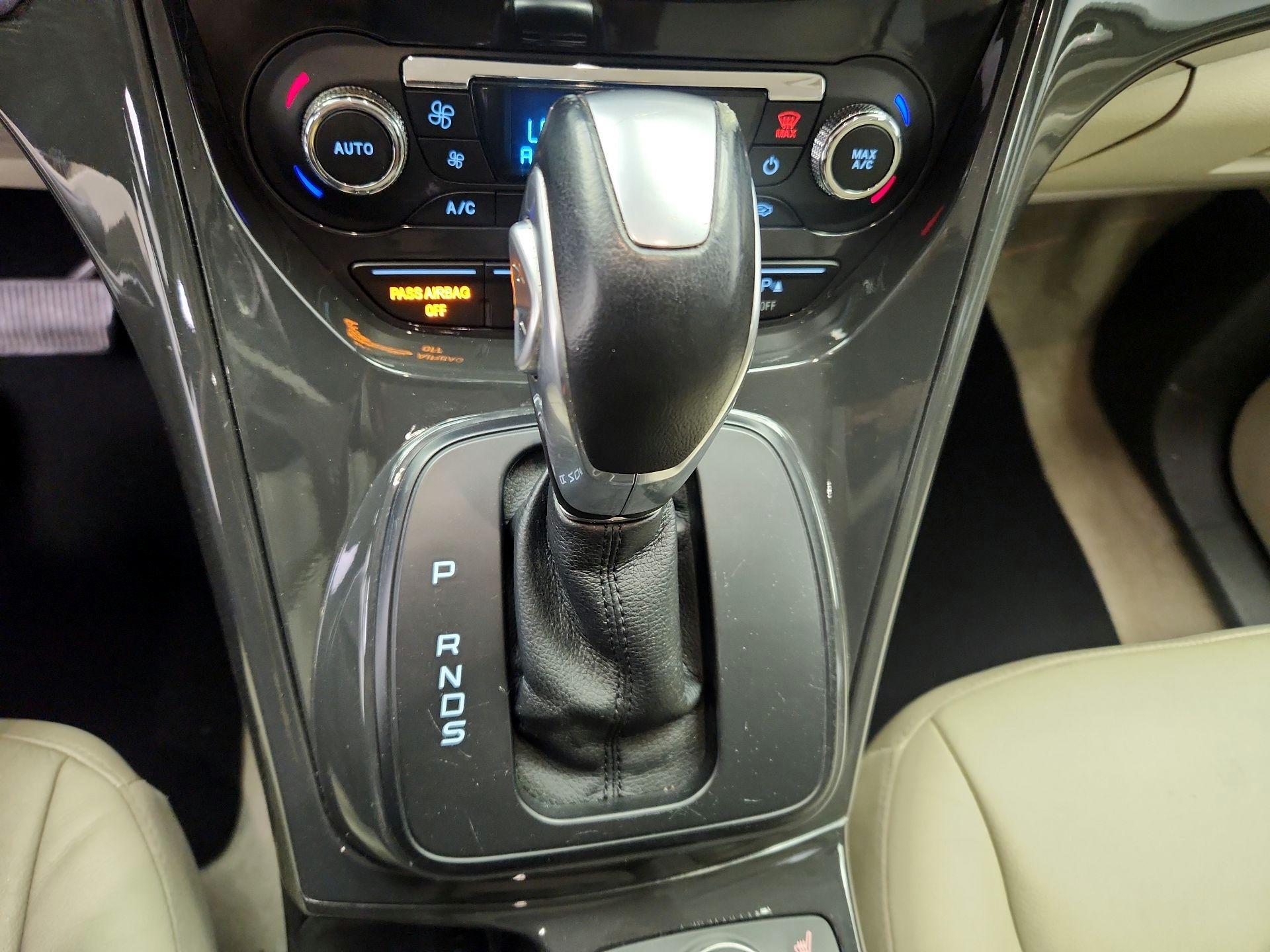 Thumbnail: 2016 Ford Escape - 18