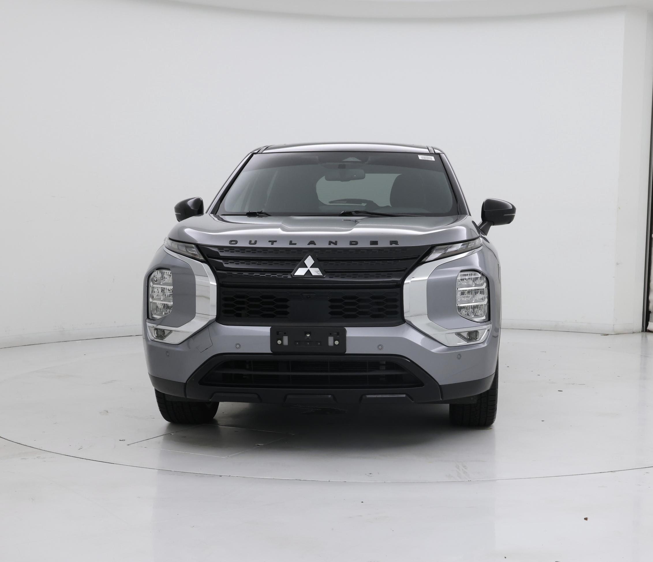 Thumbnail: 2023 Mitsubishi Outlander - 5