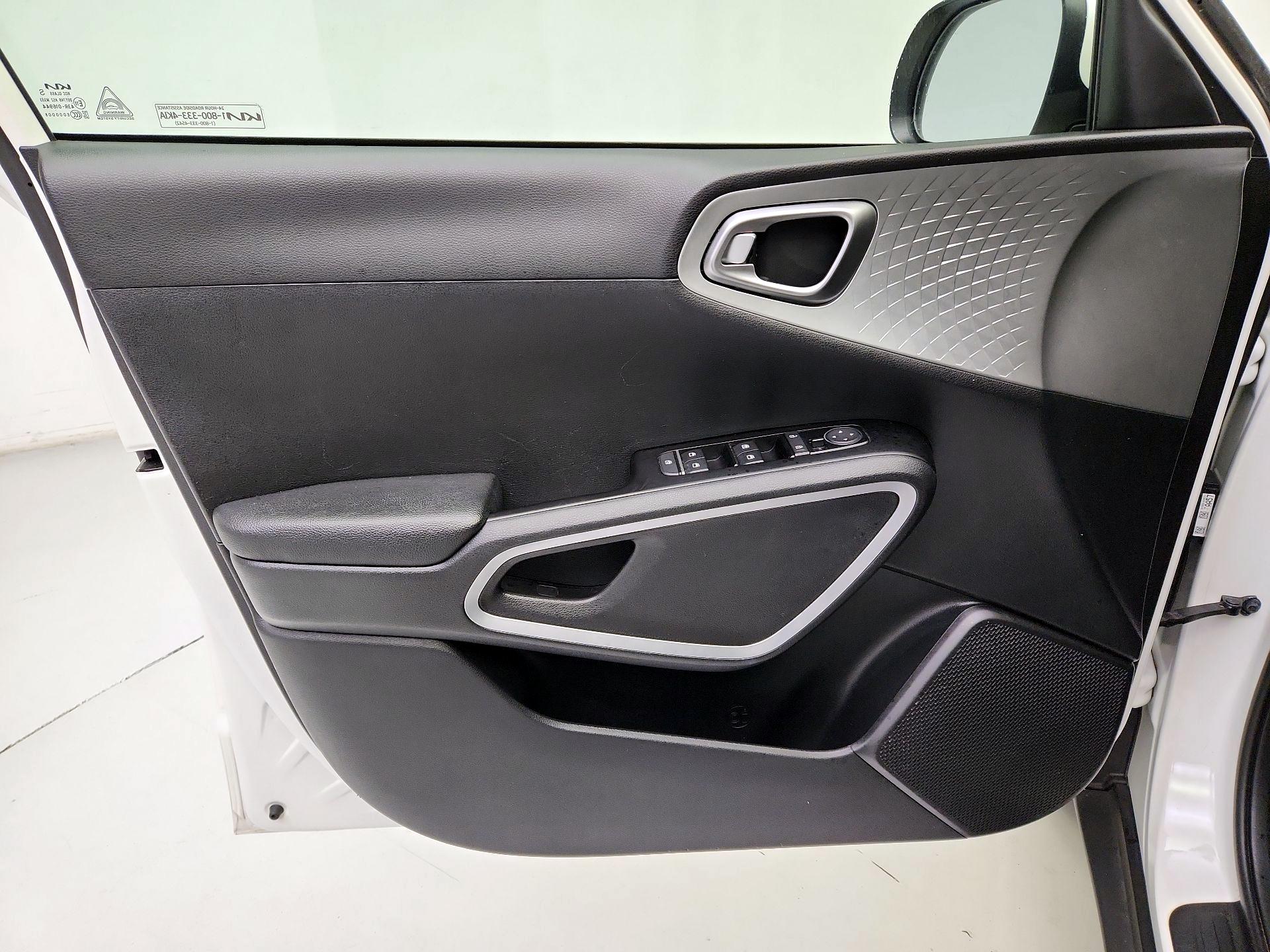 Thumbnail: 2022 Kia Soul - 12