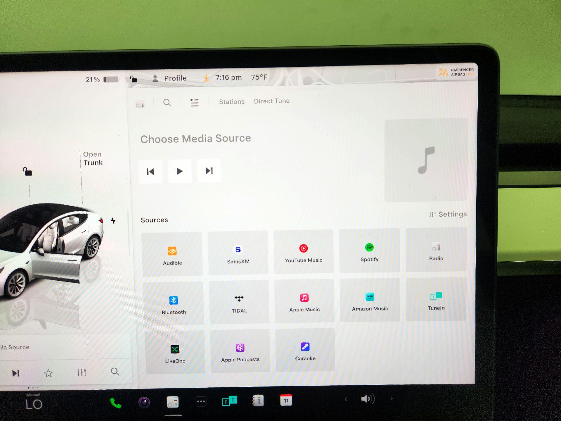 Thumbnail: 2023 Tesla Model 3 - 15