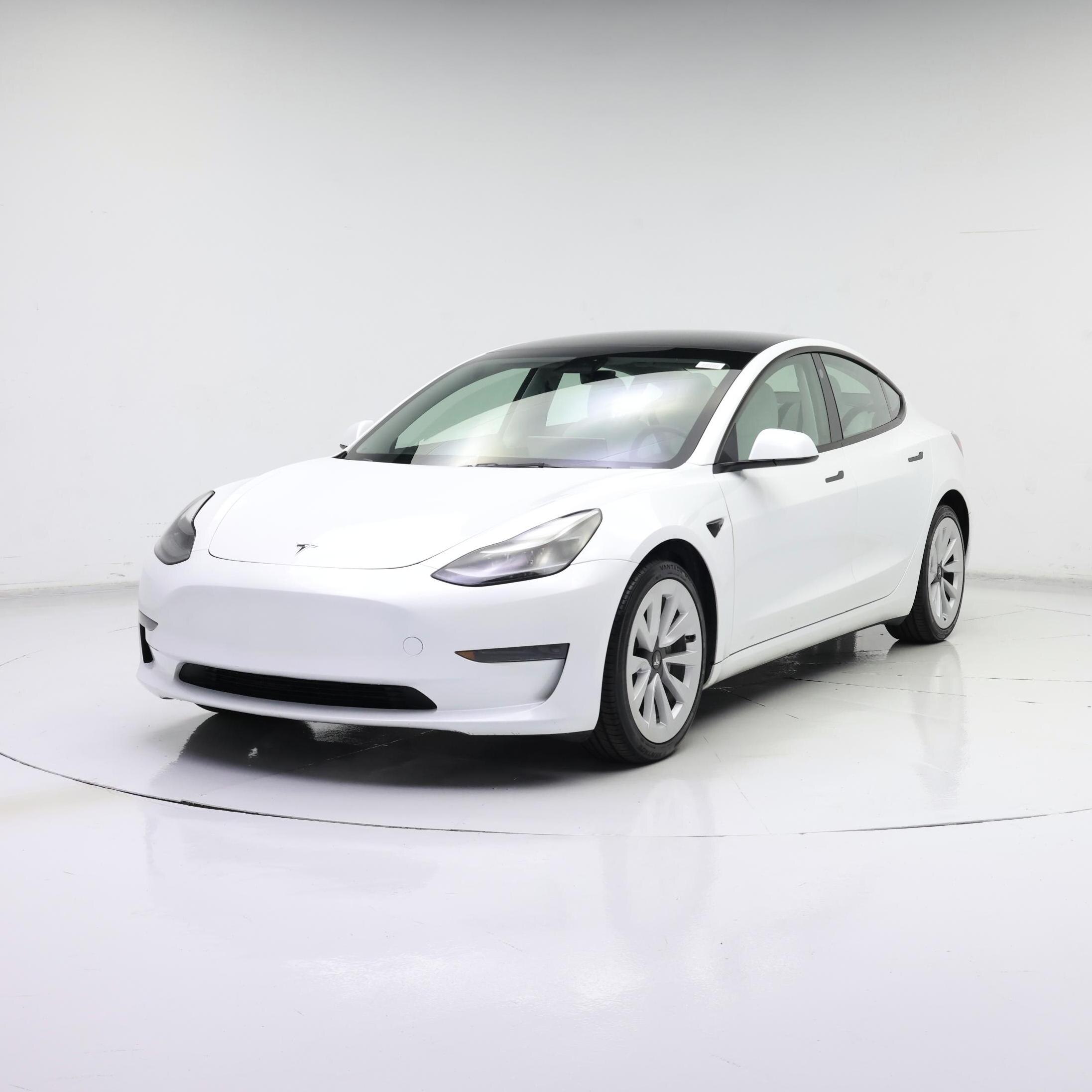 Thumbnail: 2023 Tesla Model 3 - 4