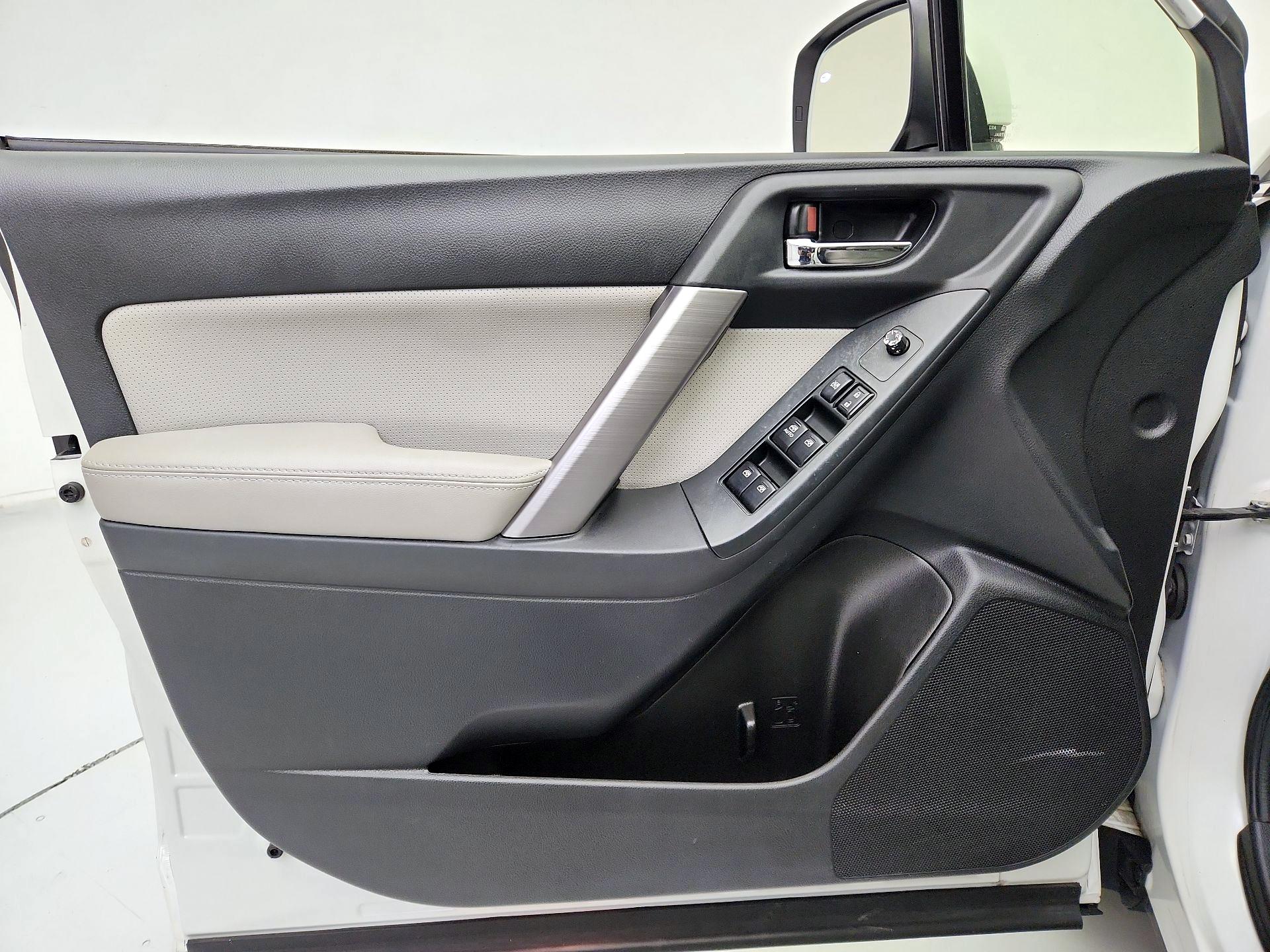 Thumbnail: 2014 Subaru Forester - 12