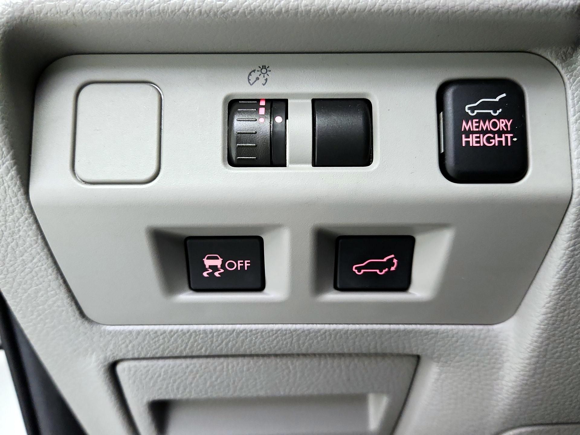 Thumbnail: 2014 Subaru Forester - 13