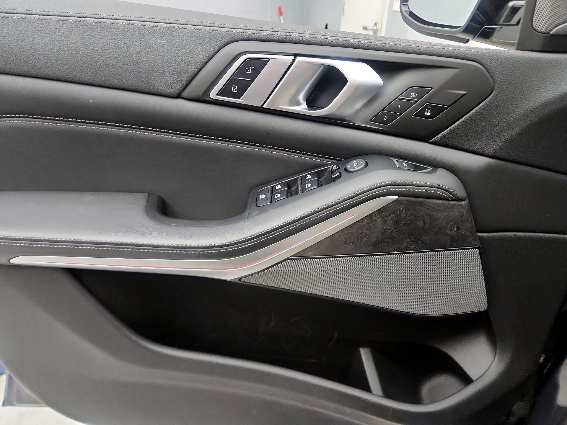 Thumbnail: 2021 BMW X5 - 12