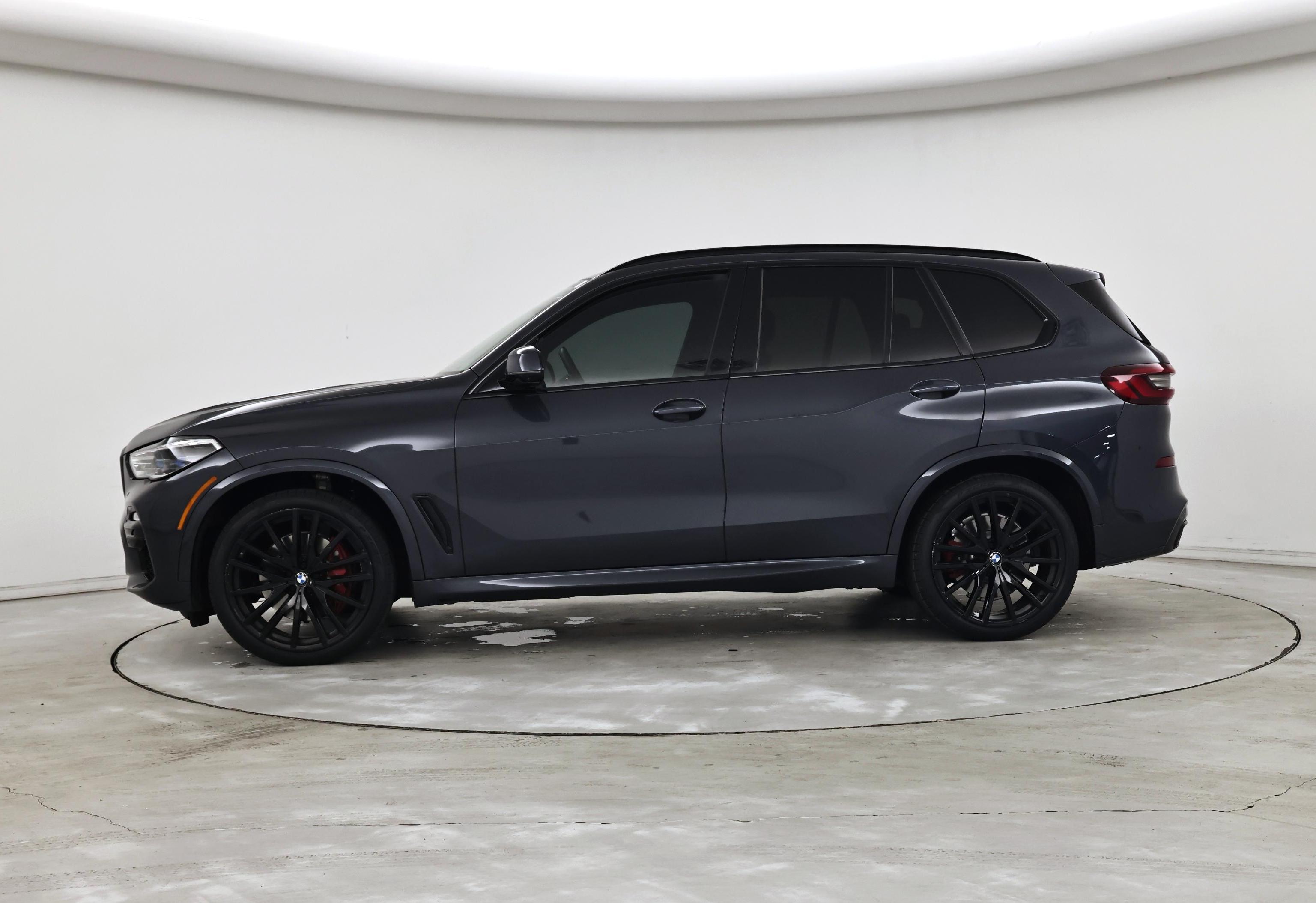 Thumbnail: 2021 BMW X5 - 3