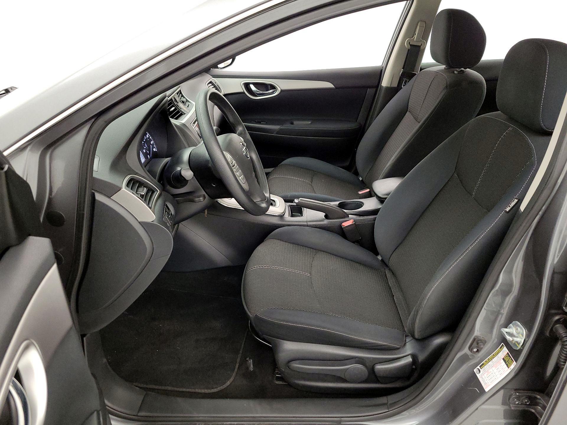 Thumbnail: 2015 Nissan Sentra - 11
