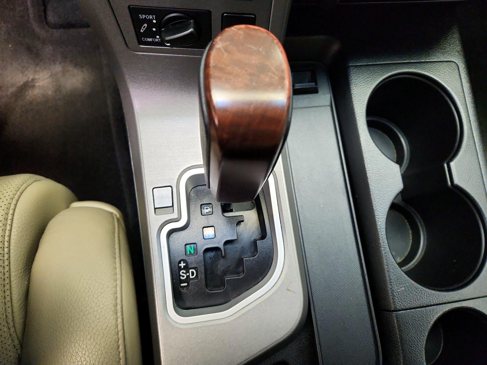 Thumbnail: 2017 Toyota Sequoia - 17