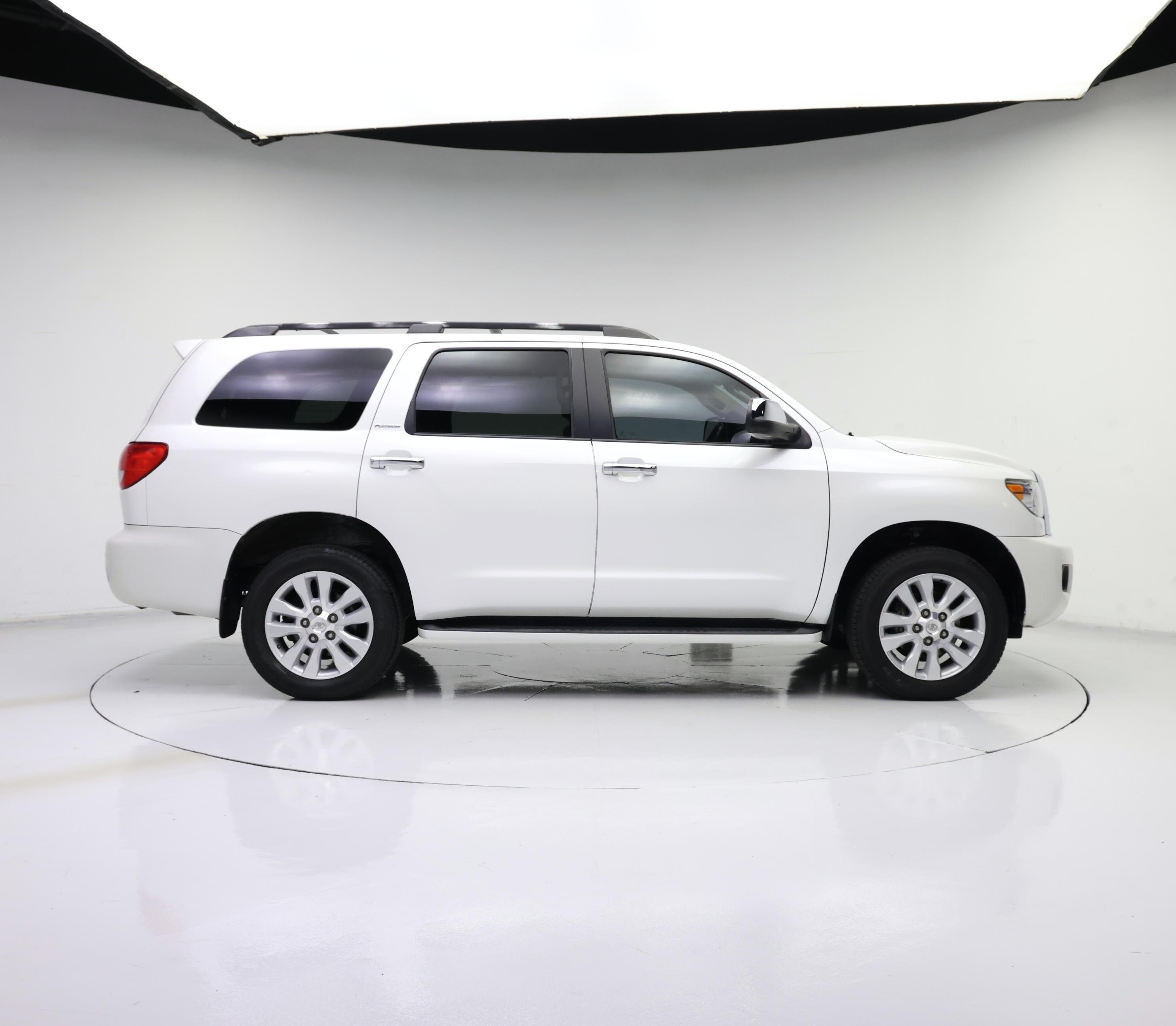 Thumbnail: 2017 Toyota Sequoia - 7