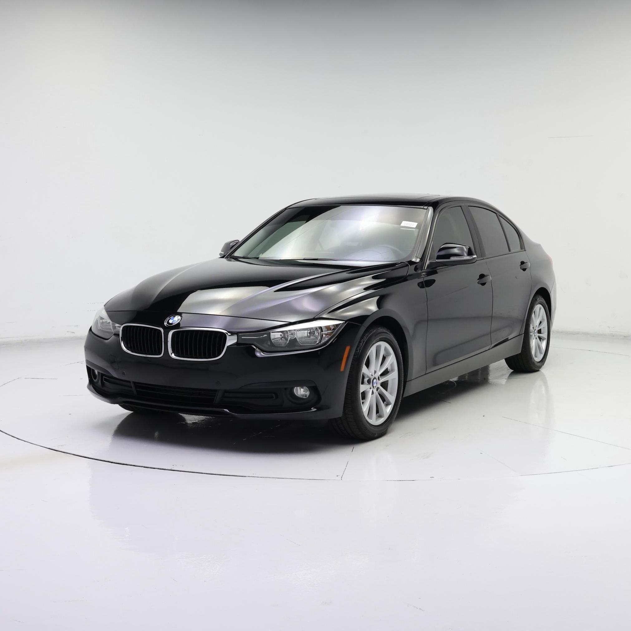 Thumbnail: 2016 BMW 3 Series - 4