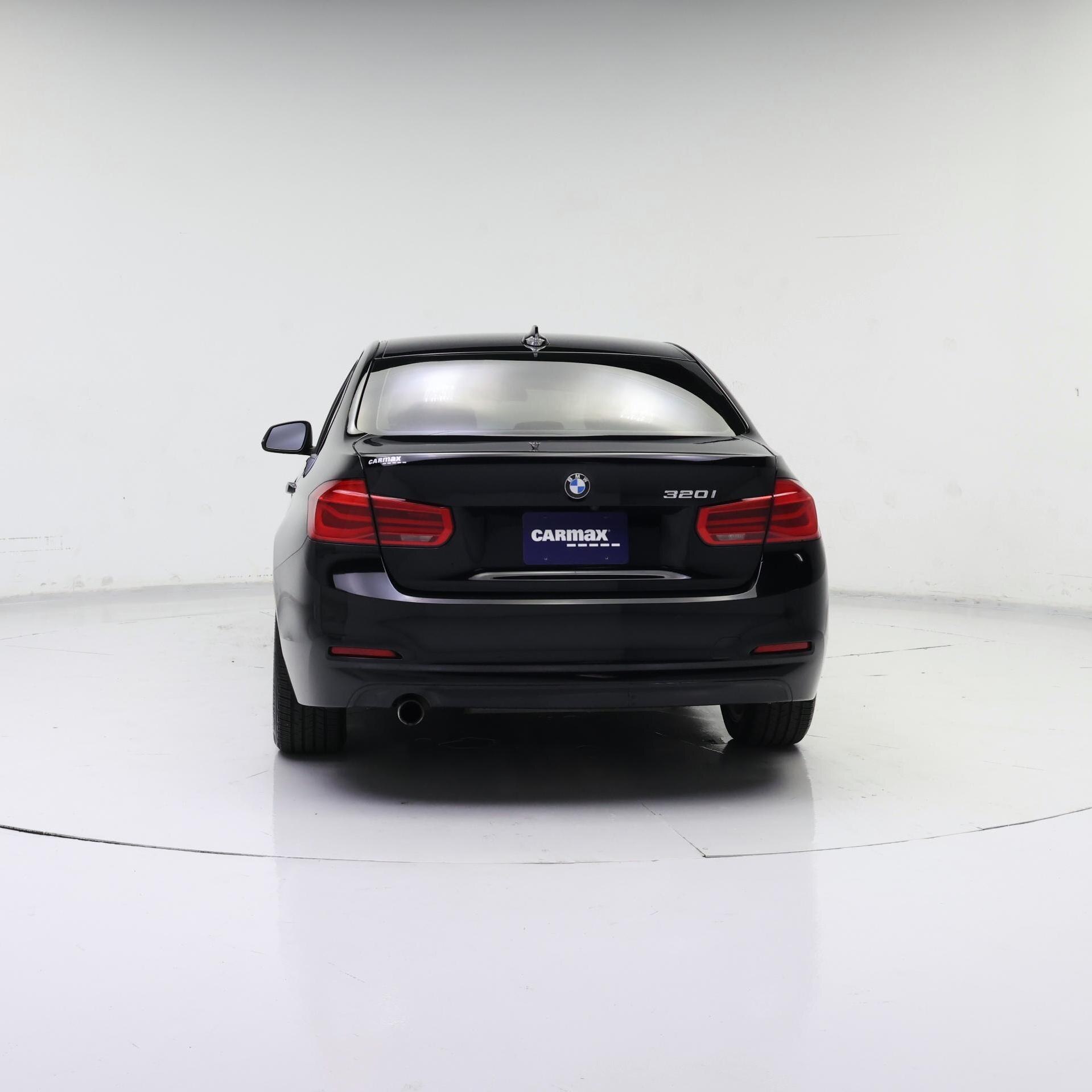 Thumbnail: 2016 BMW 3 Series - 6