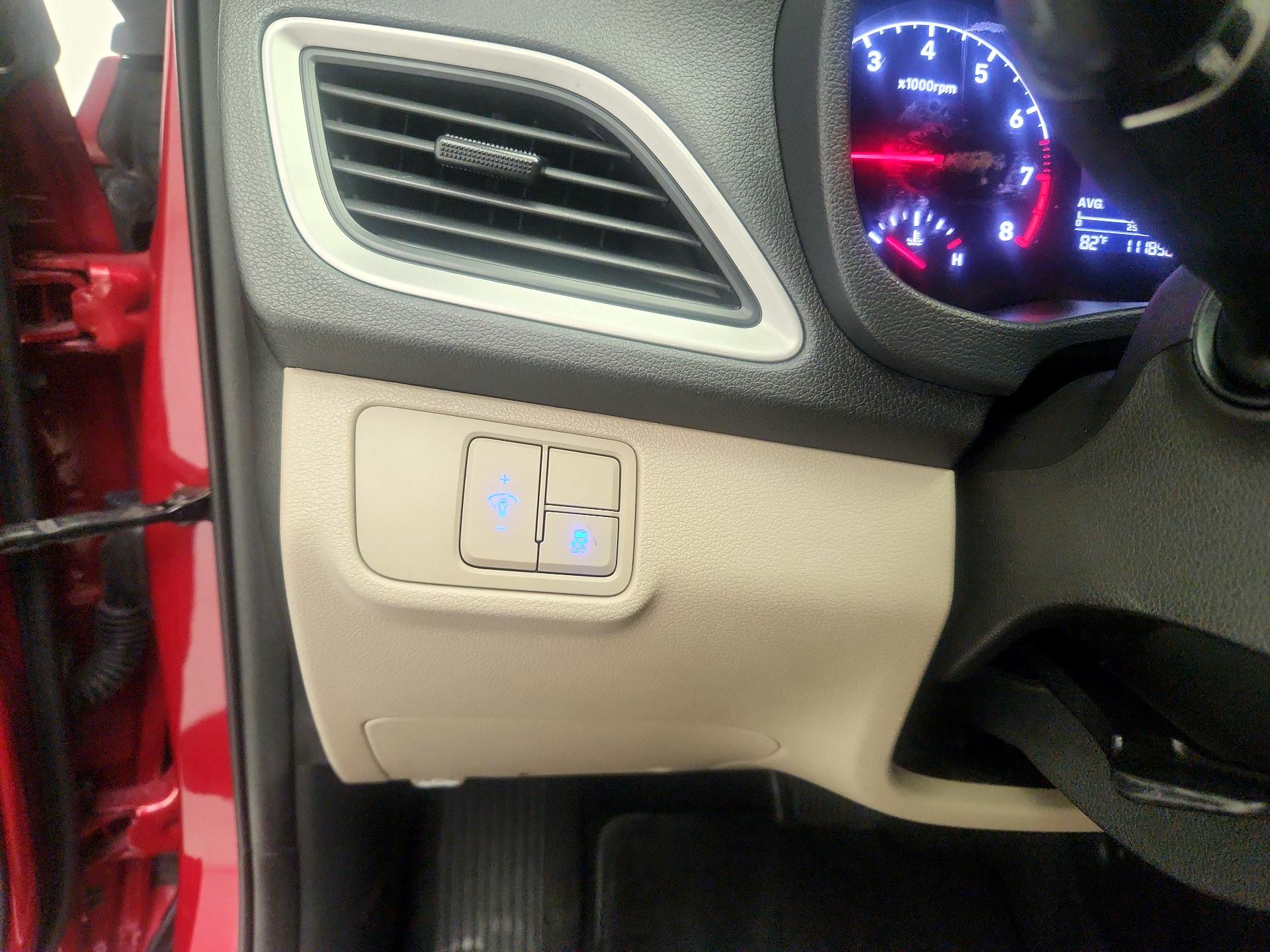 Thumbnail: 2019 Hyundai Accent - 13