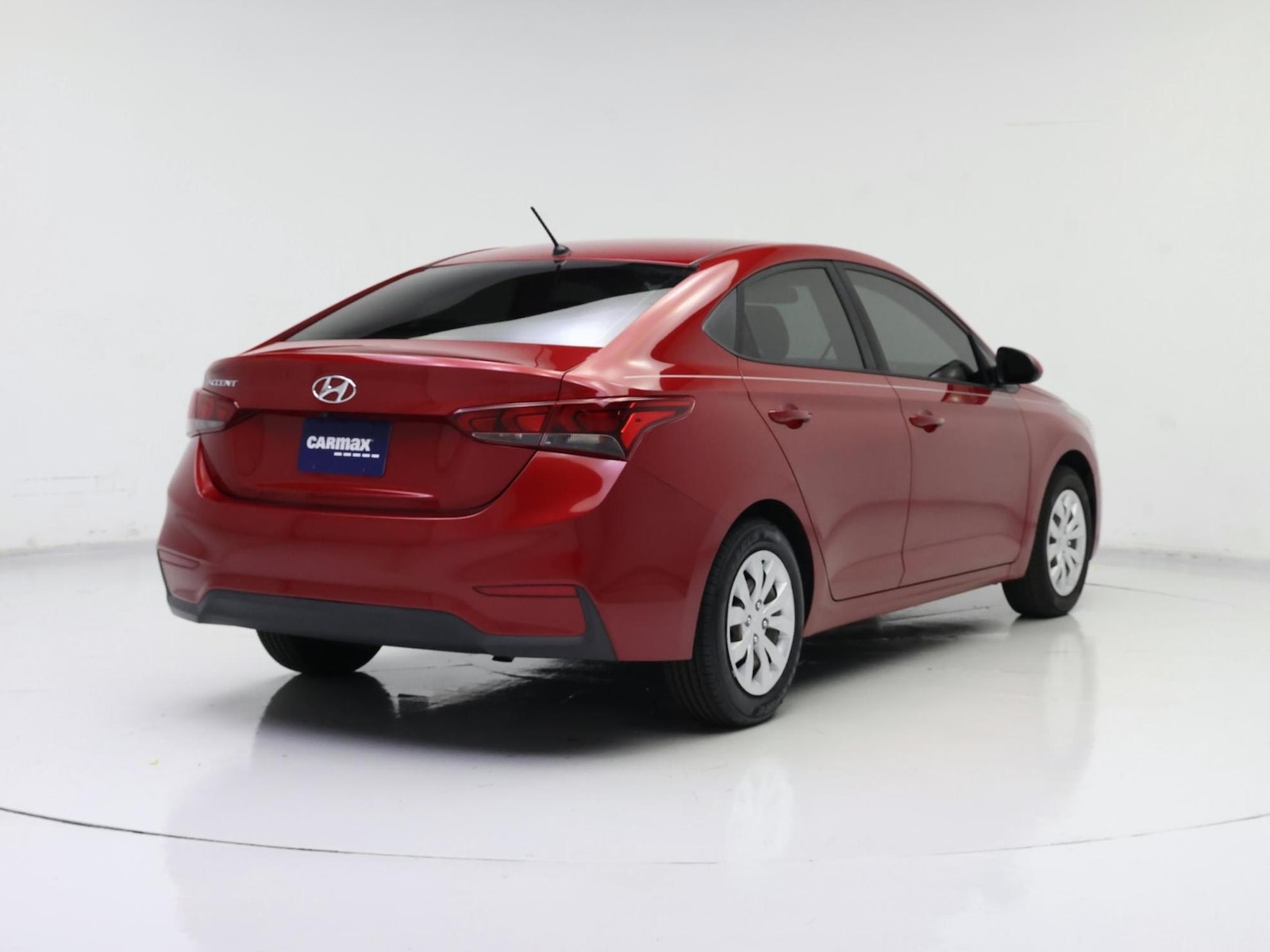 2019 Hyundai Accent SE - Photo 9