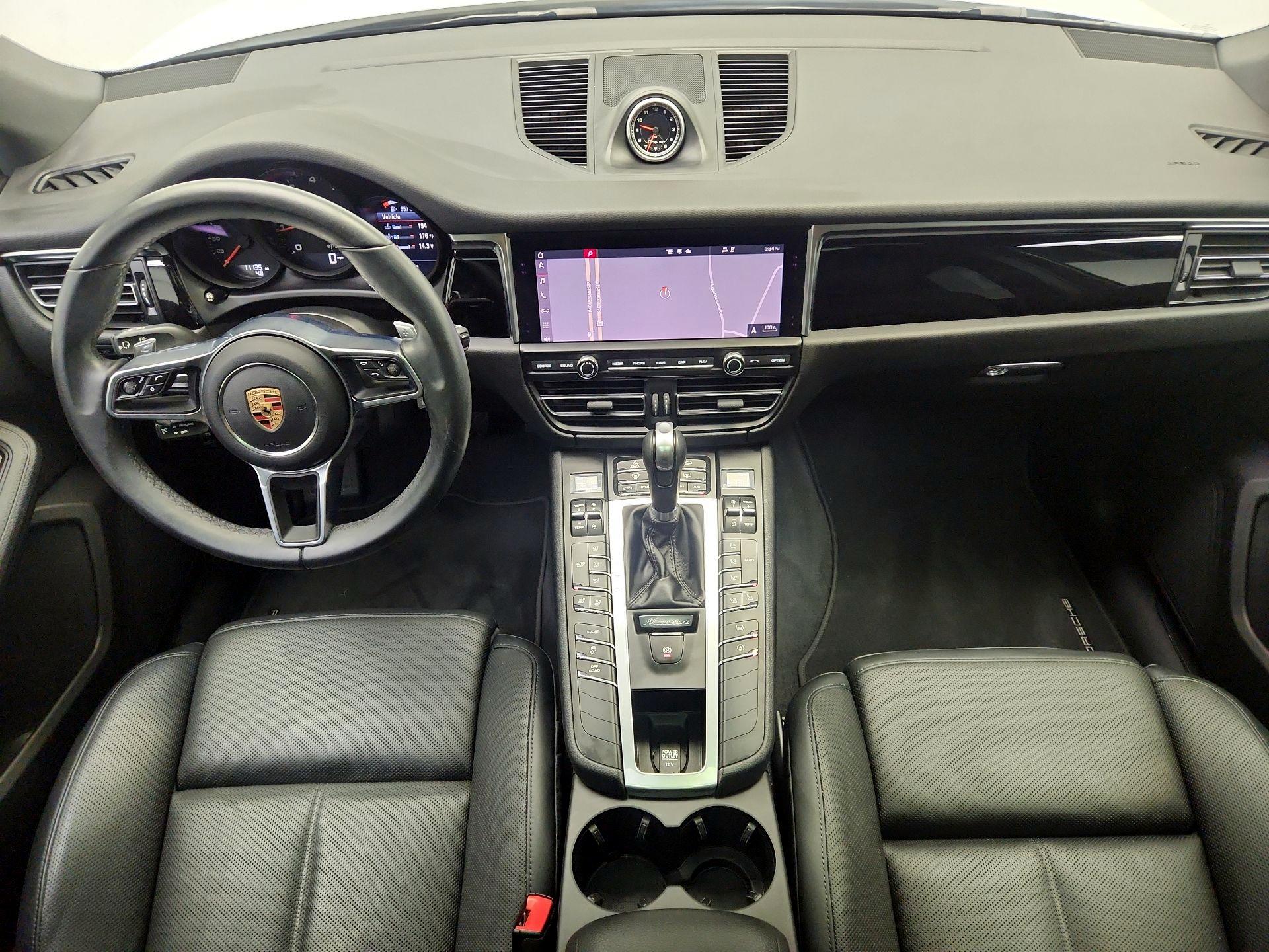 Thumbnail: 2020 Porsche Macan - 9