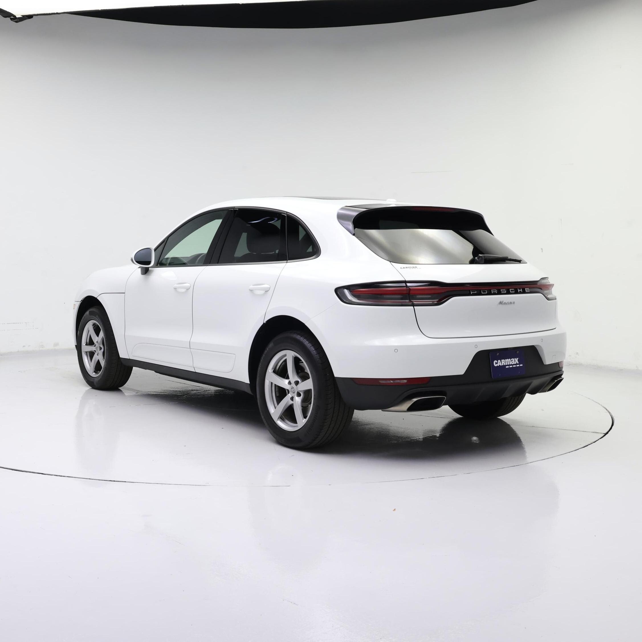 Thumbnail: 2020 Porsche Macan - 2